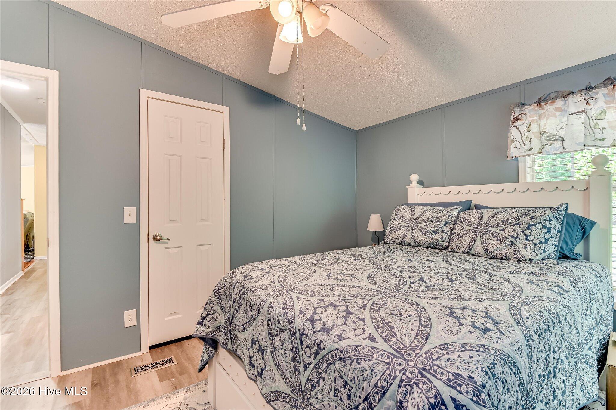 4190 River Road Property Photo 40