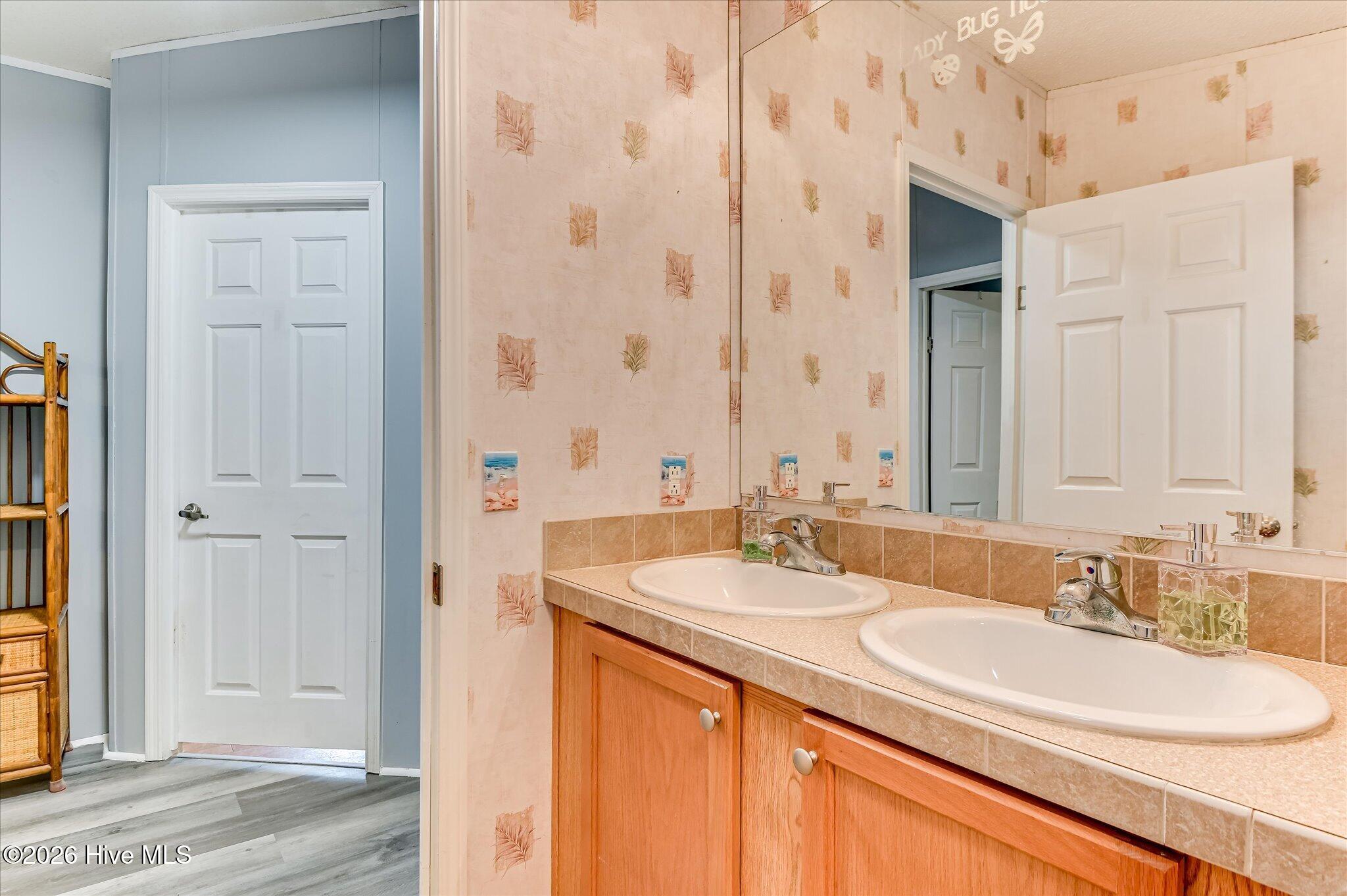 4190 River Road Property Photo 43