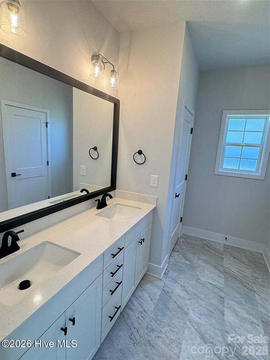 106 Shoal Lane Property Photo 8