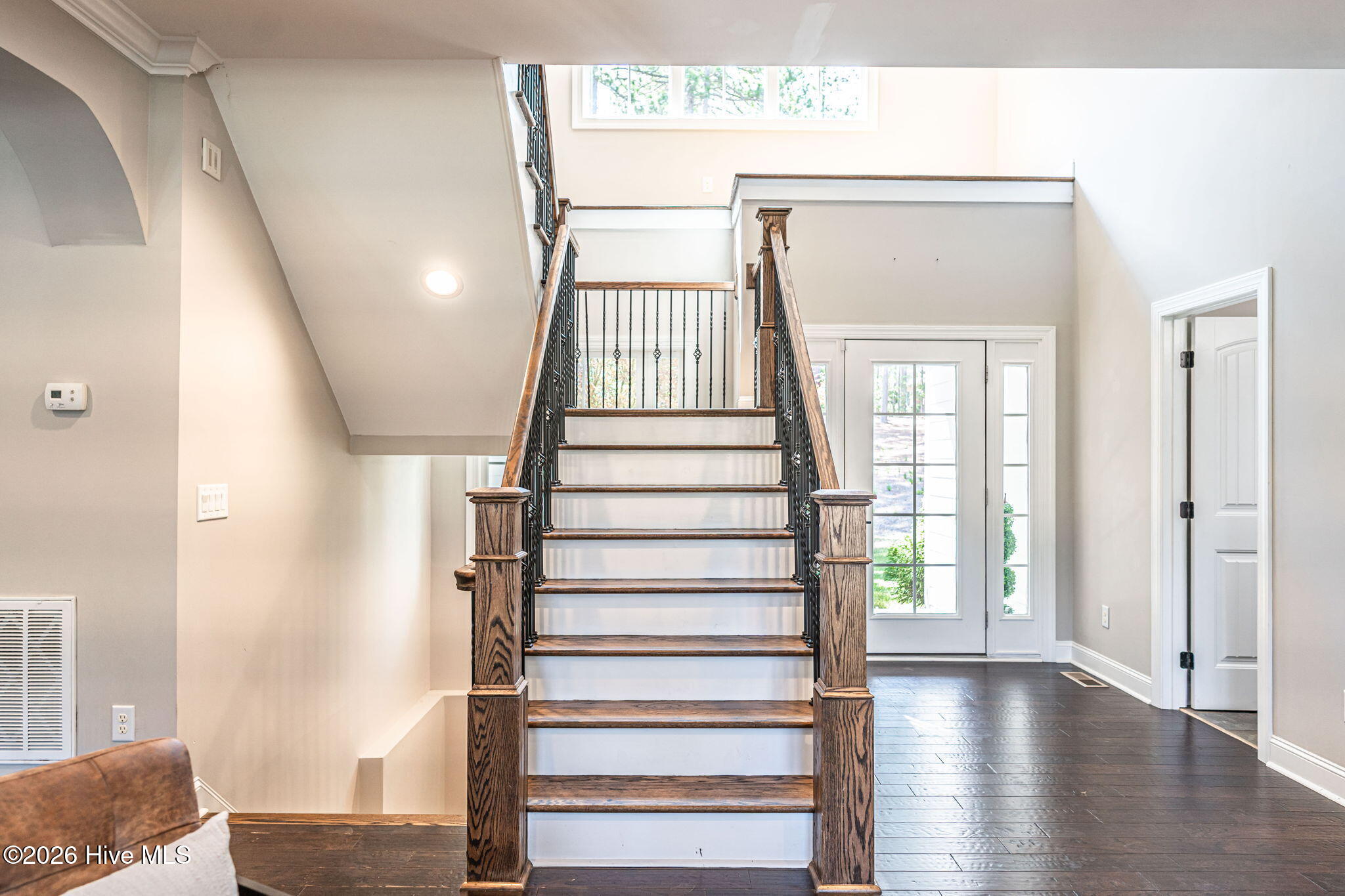140 Edgewater Place Property Photo 4