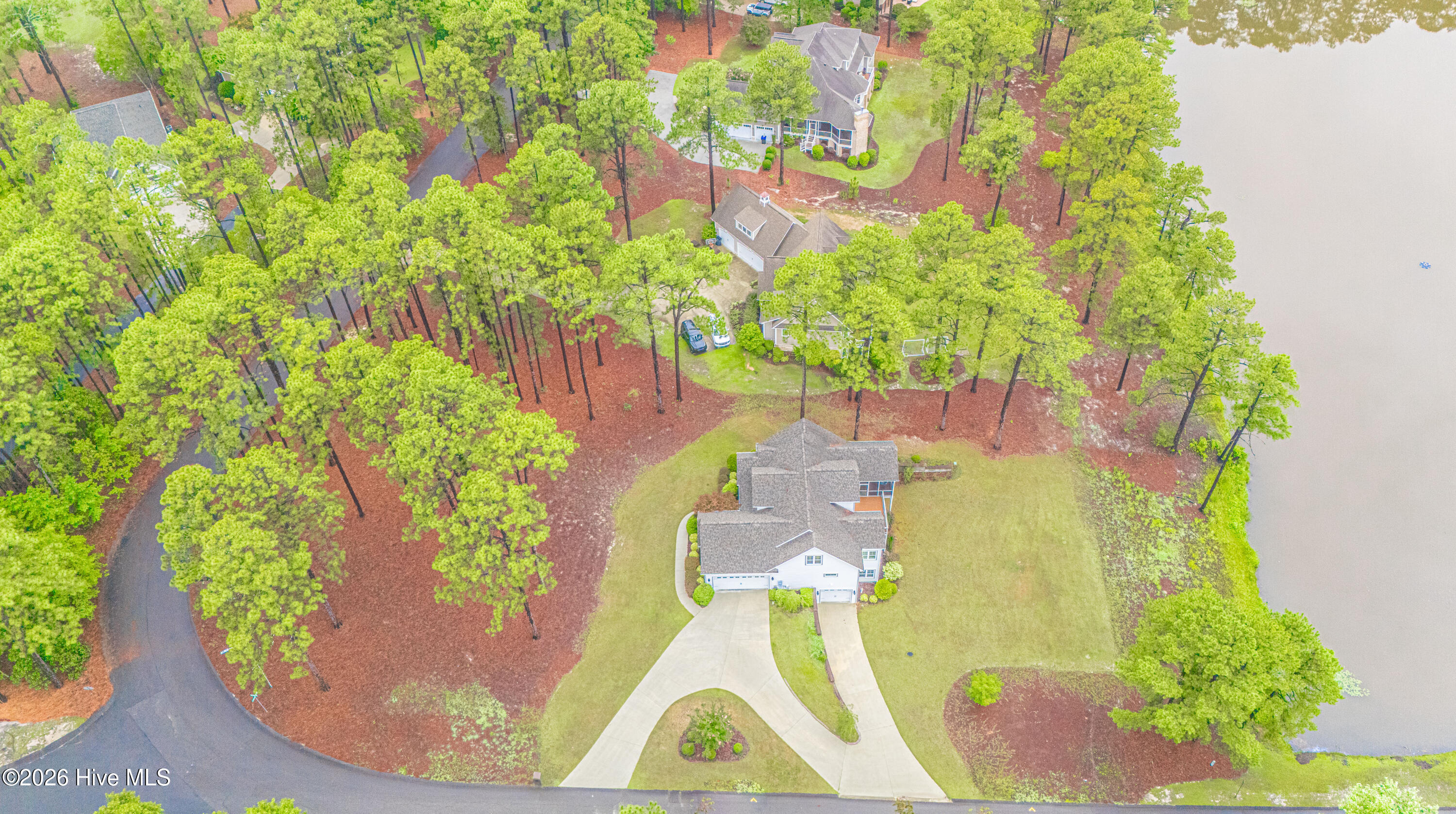 140 Edgewater Place Property Photo 53