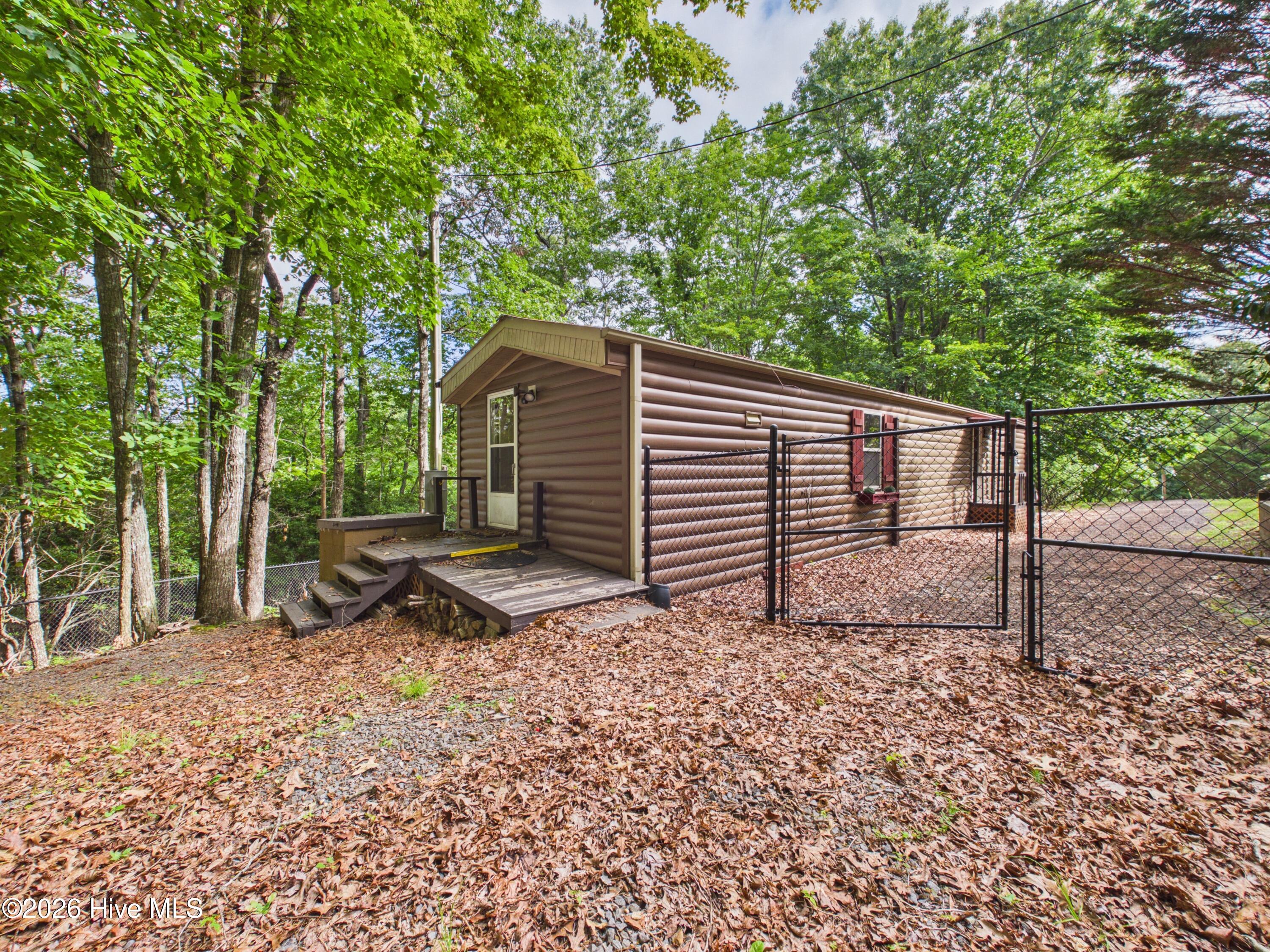 30 Sapphire Ridge Property Photo 2