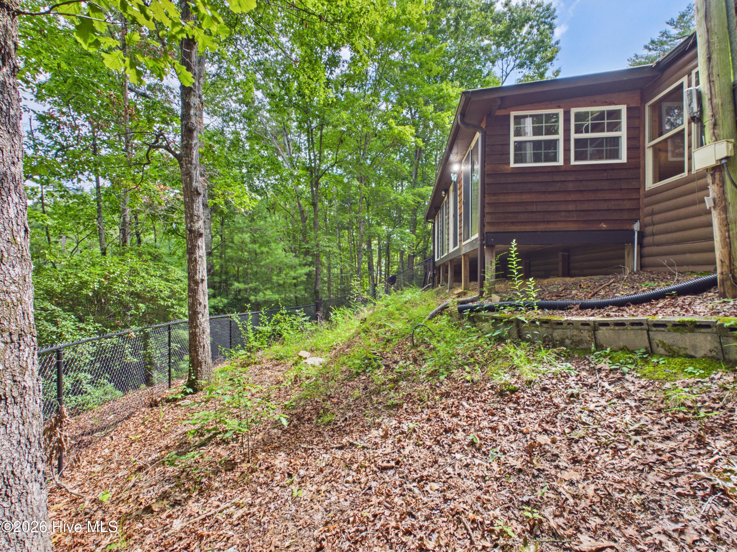 30 Sapphire Ridge Property Photo 24