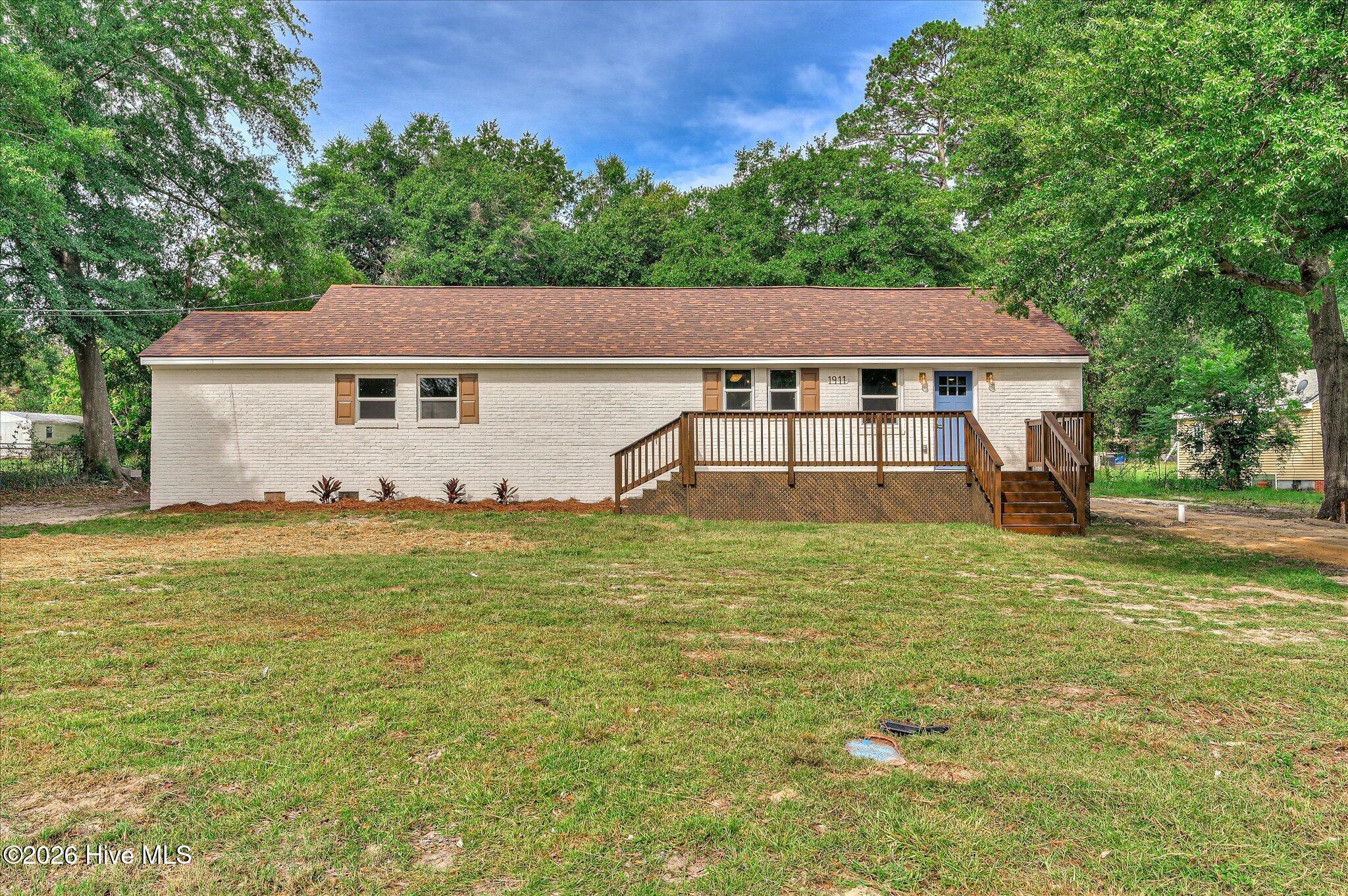 1911 Elizabeth Drive Property Photo 1