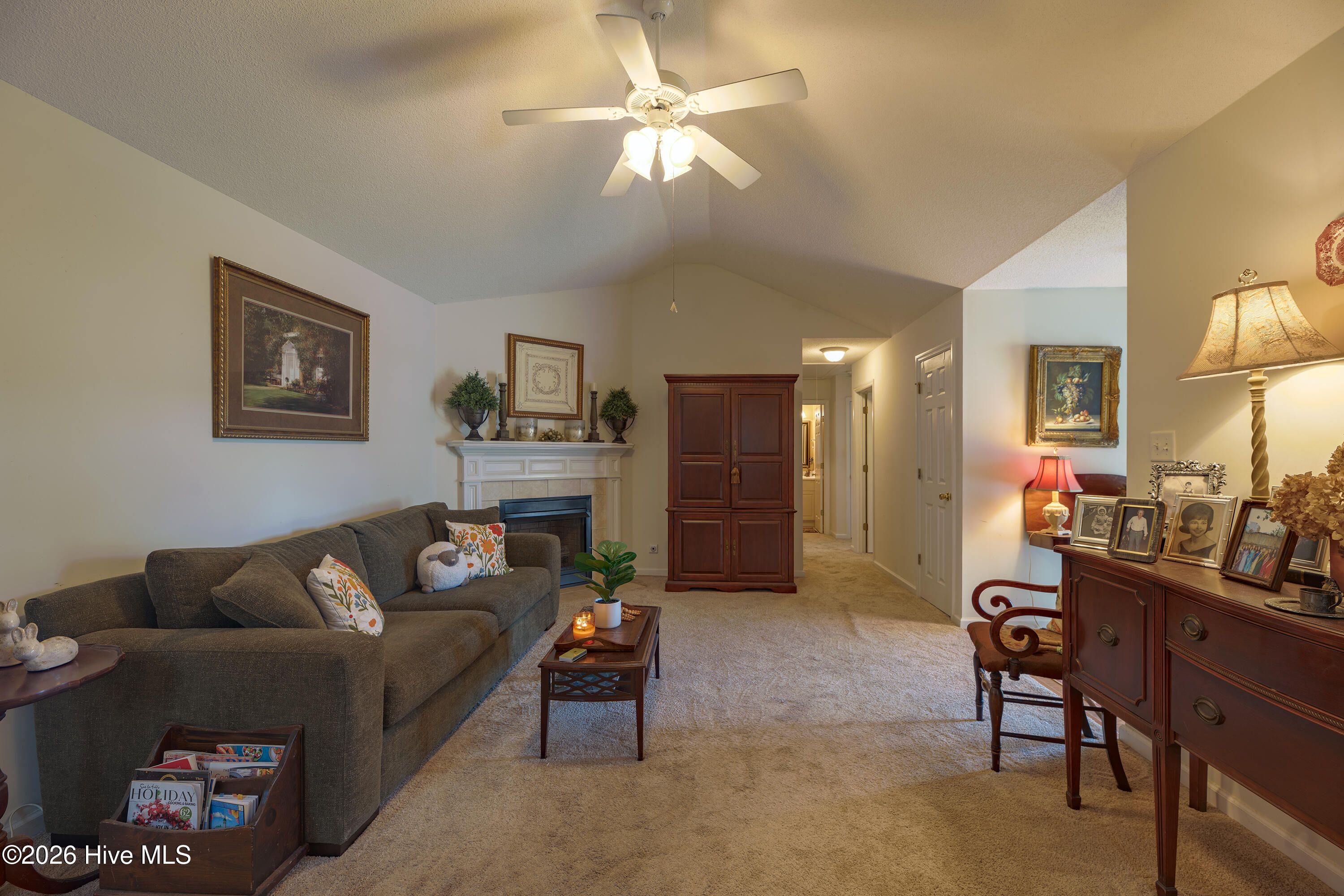 692 Devon Road Property Photo 4
