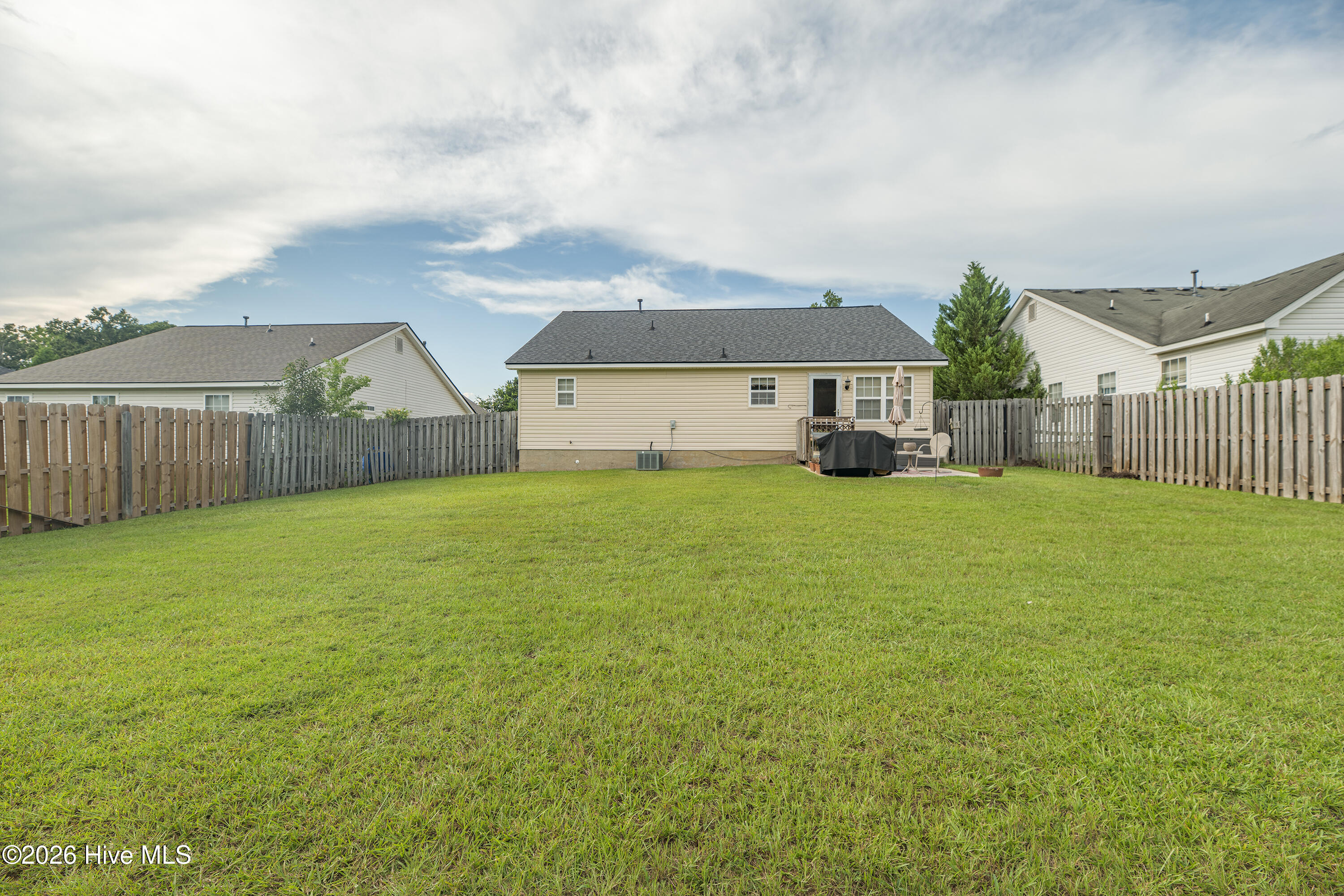 692 Devon Road Property Photo 17