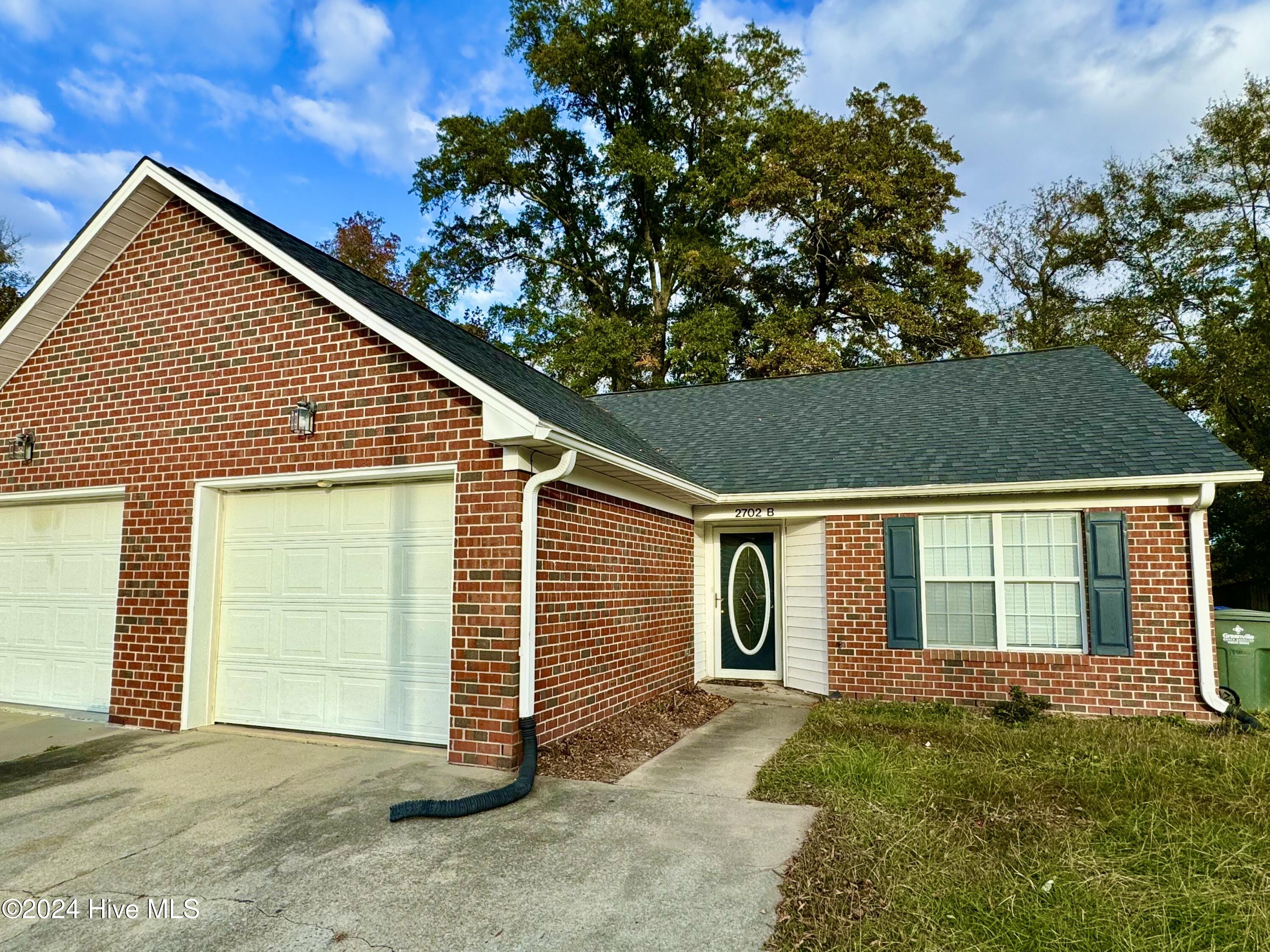 2702 Bluff View Drive B Property Photo 1