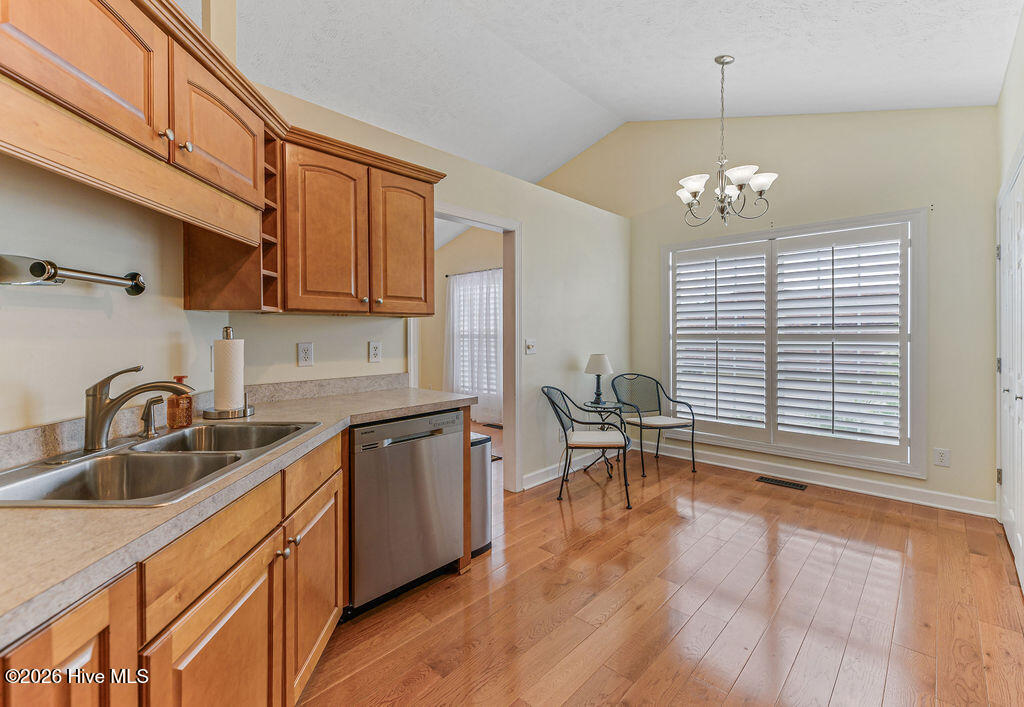 180 Presnell Court Property Photo 5