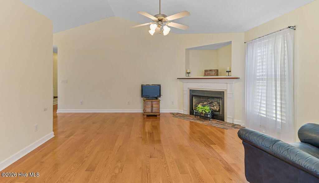180 Presnell Court Property Photo 10