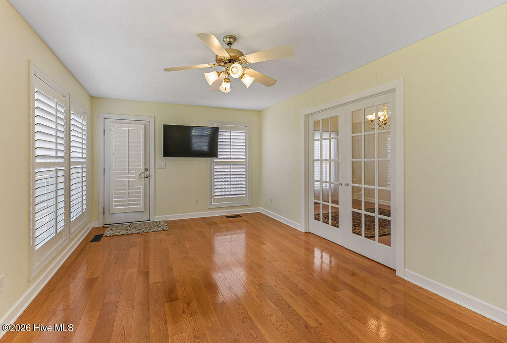 180 Presnell Court Property Photo 14