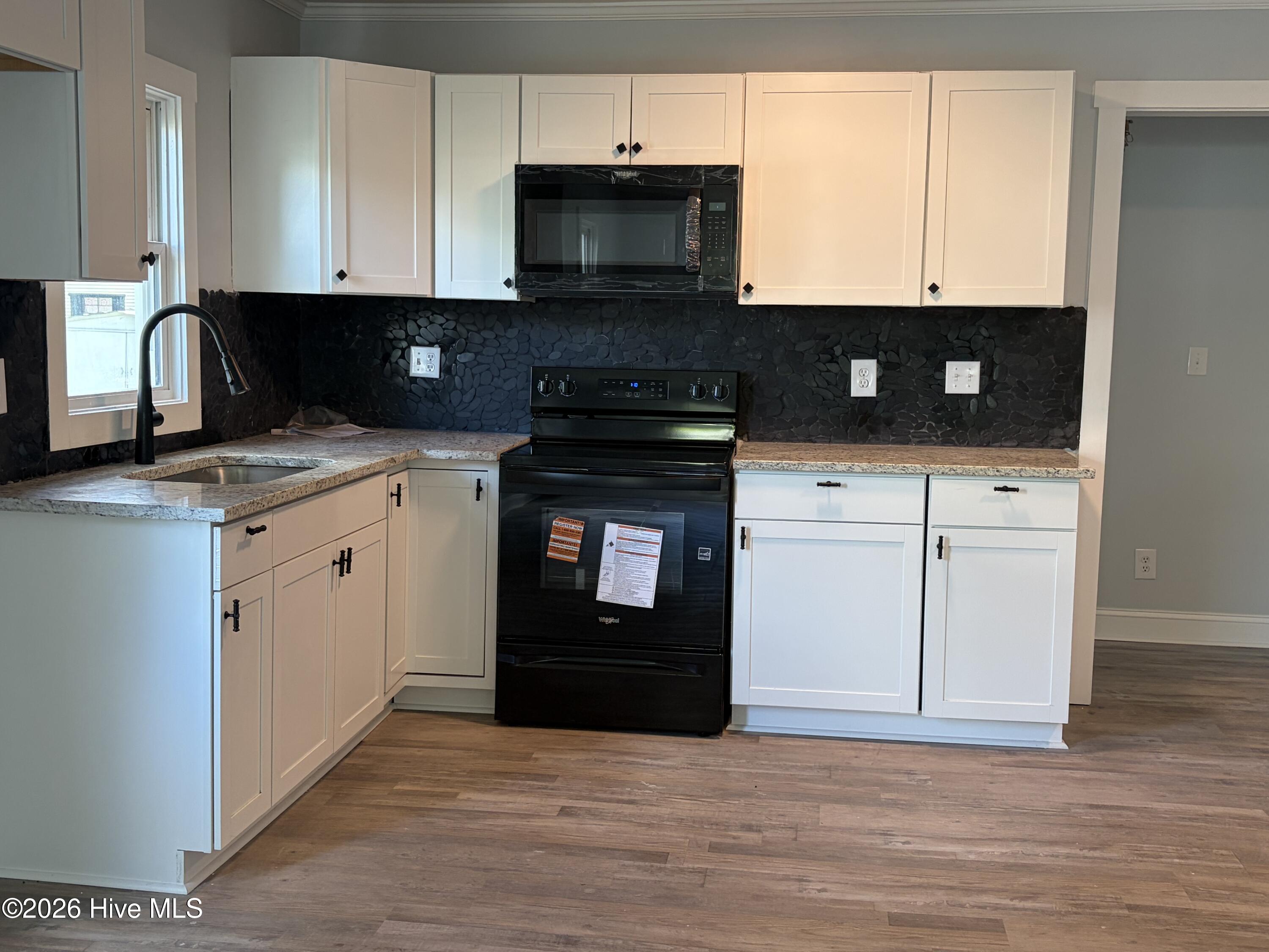 109 Fairview Street Property Photo 7