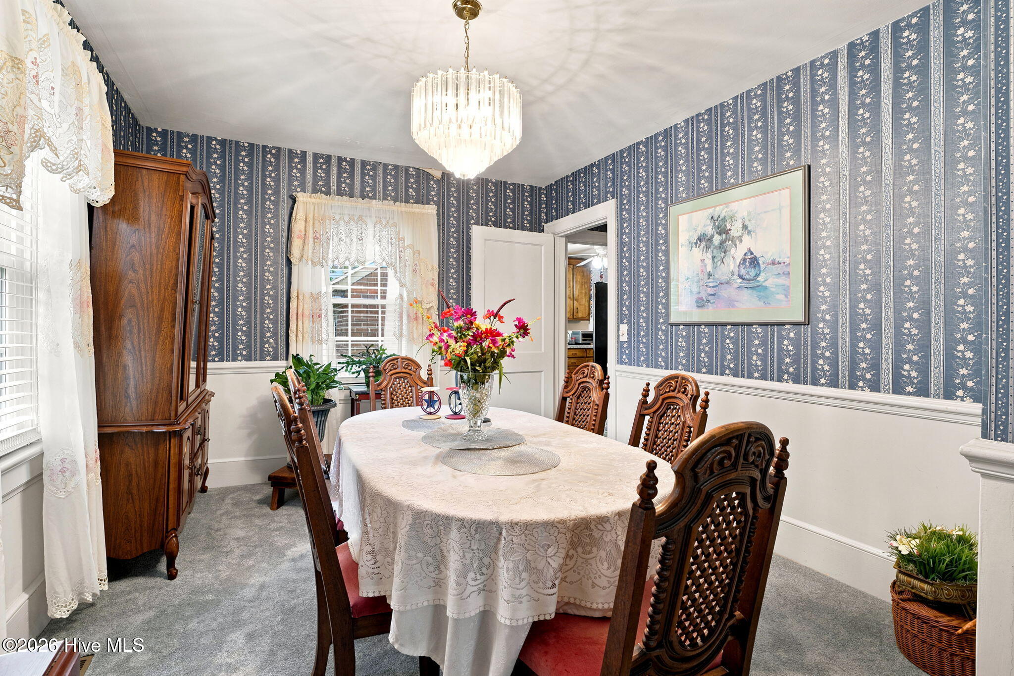 12137 Oak Avenue Property Photo 9