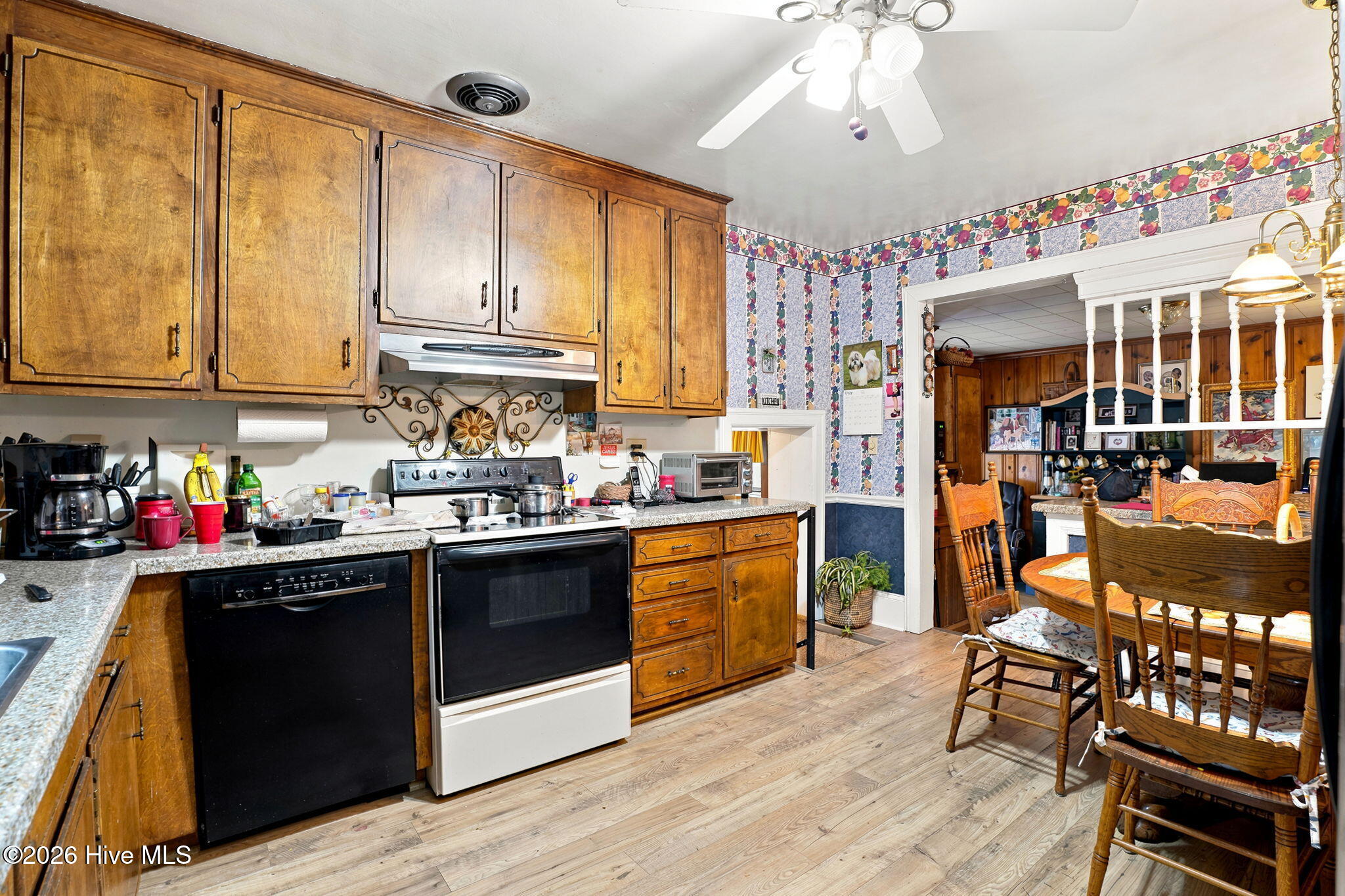 12137 Oak Avenue Property Photo 14