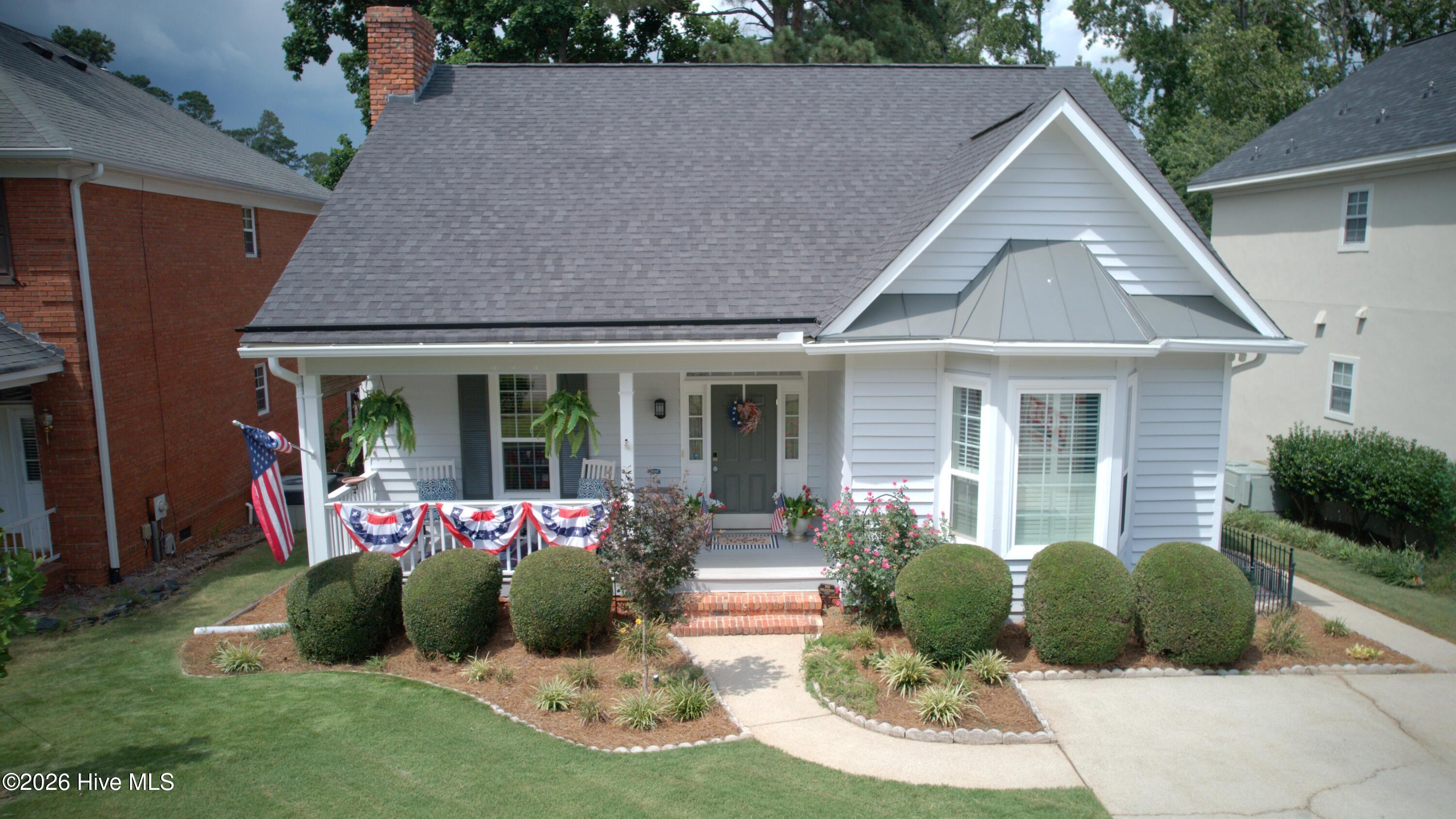 111 Moss Creek Drive Property Photo 2