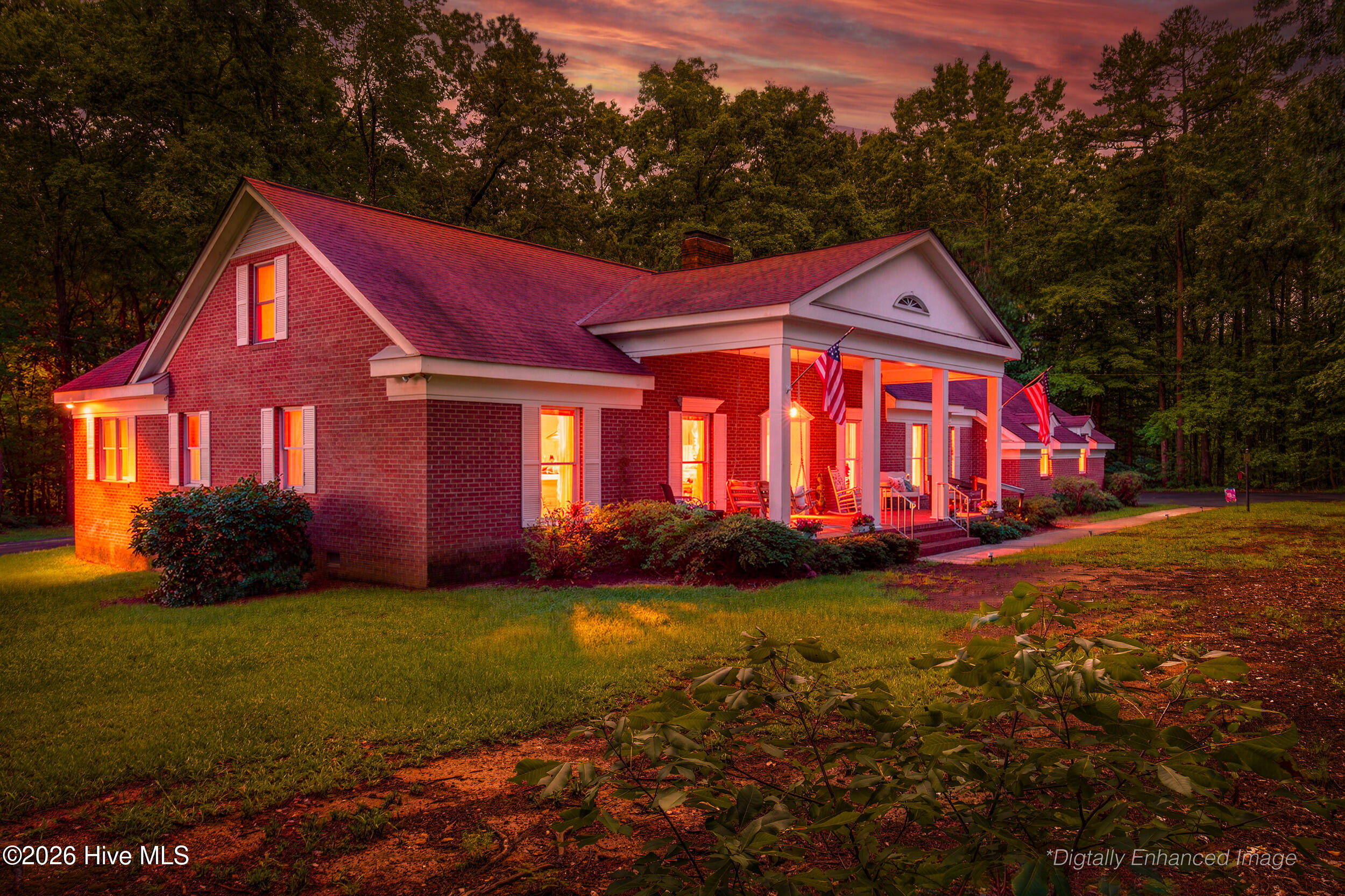 1595 North Moore Road