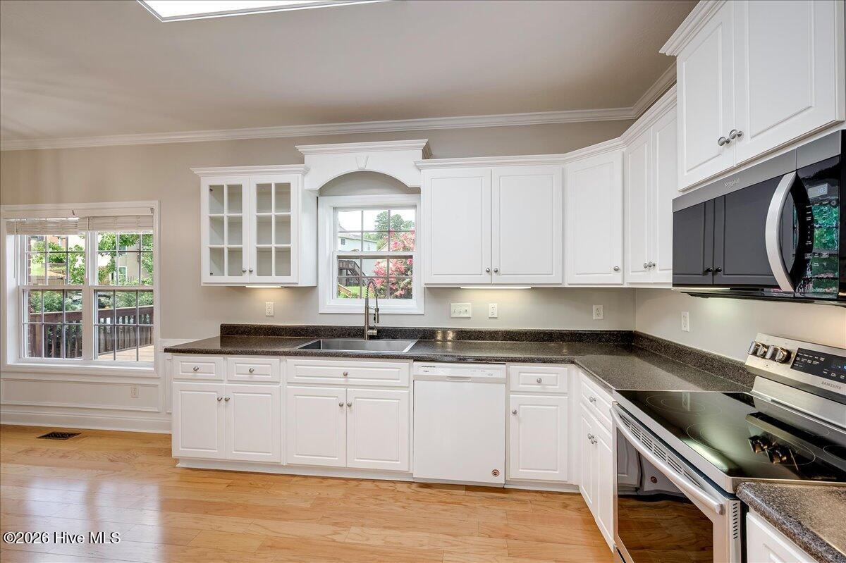 304 Cimarron Place Property Photo 6