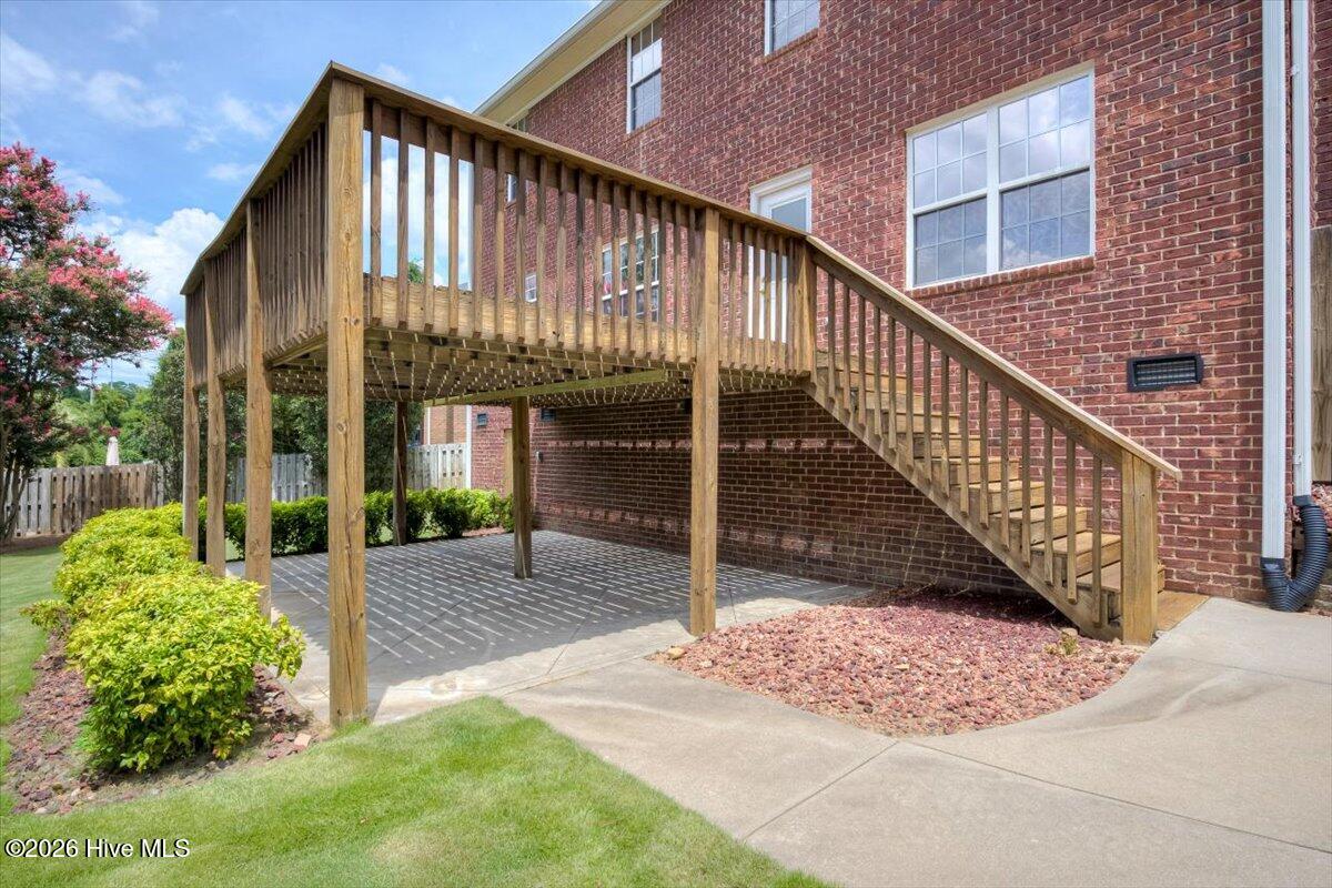 304 Cimarron Place Property Photo 33