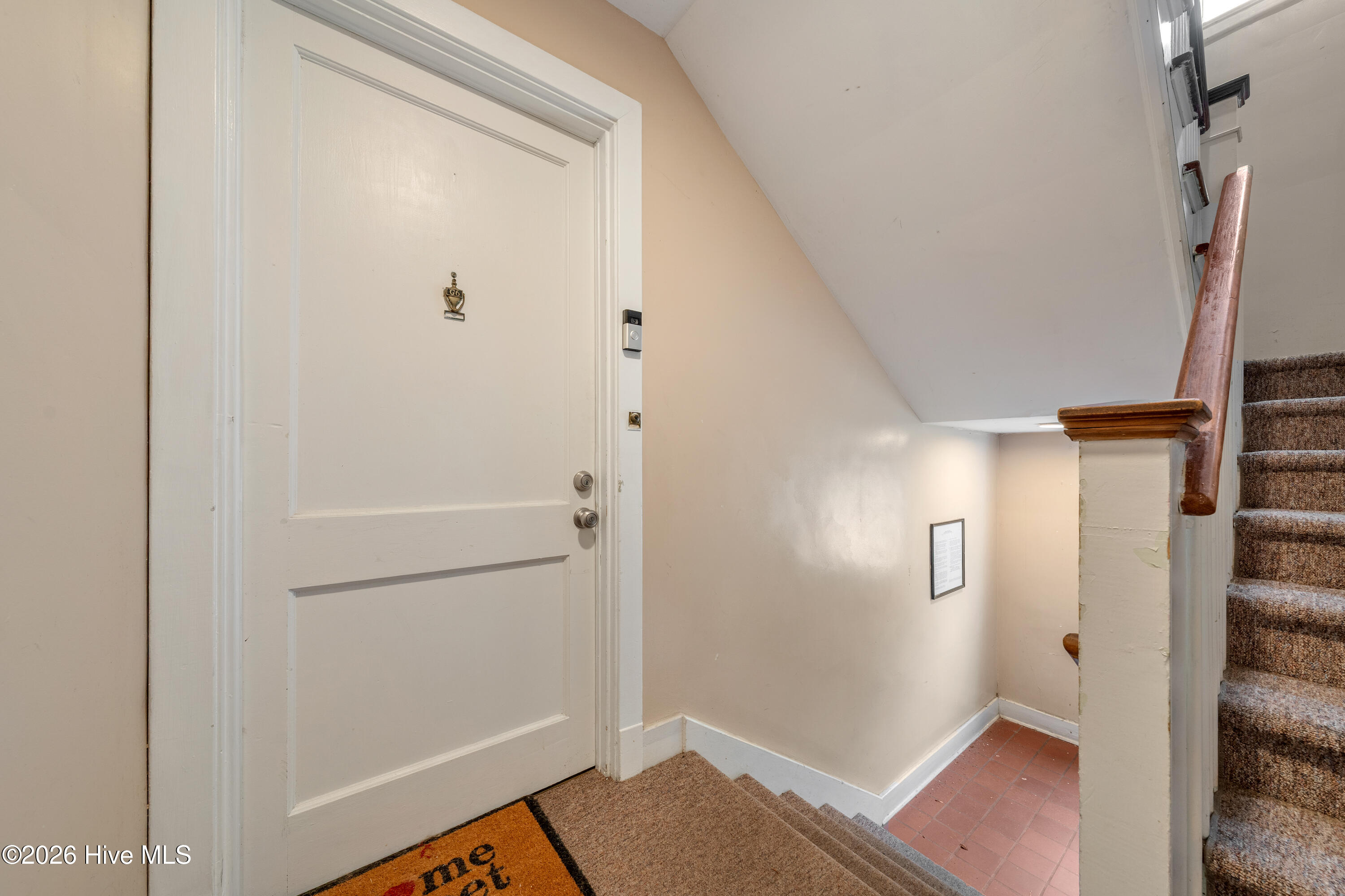 2940 Oleander Drive G6 Property Photo 5