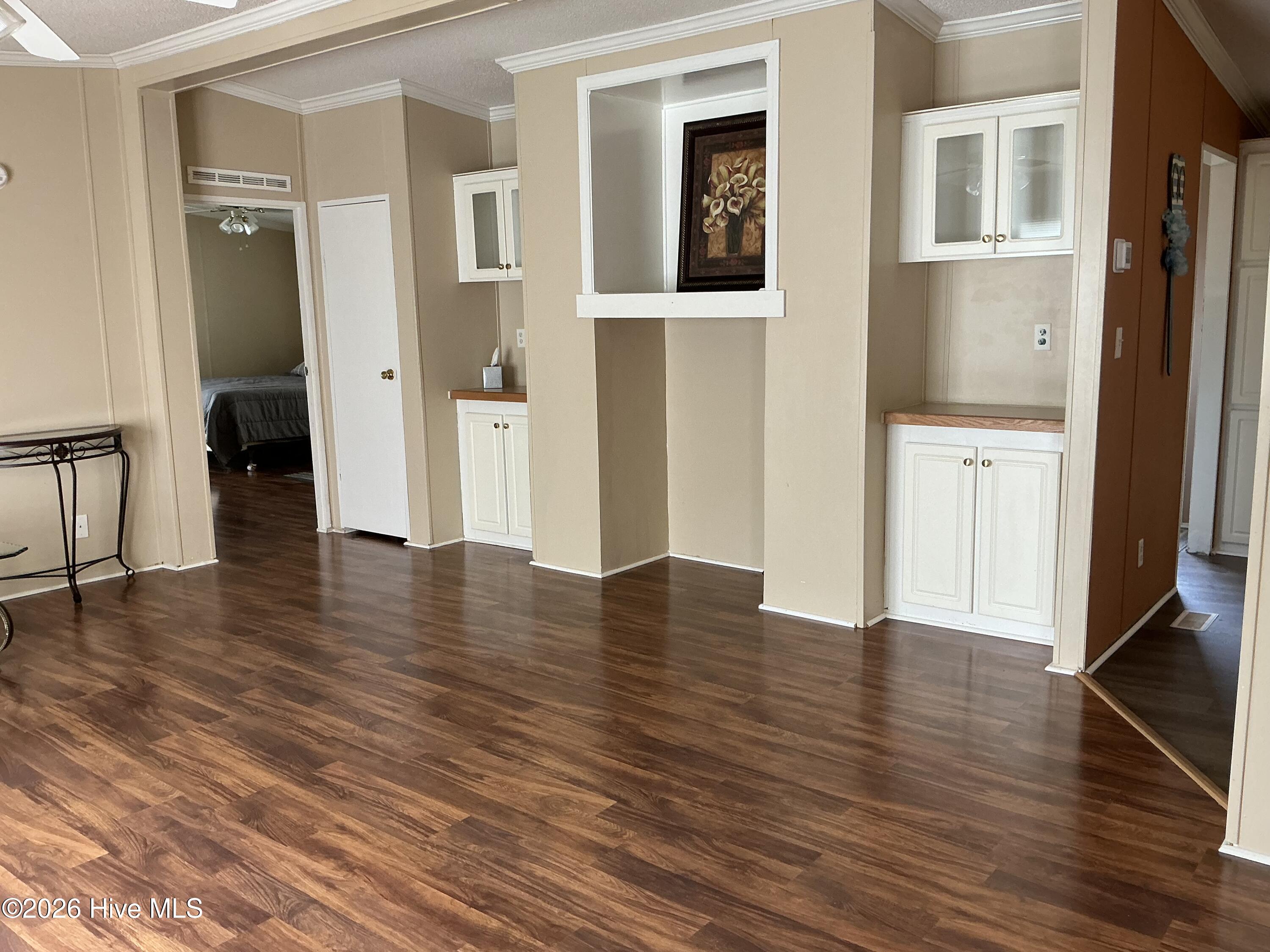 77 Maple Avenue Property Photo 6