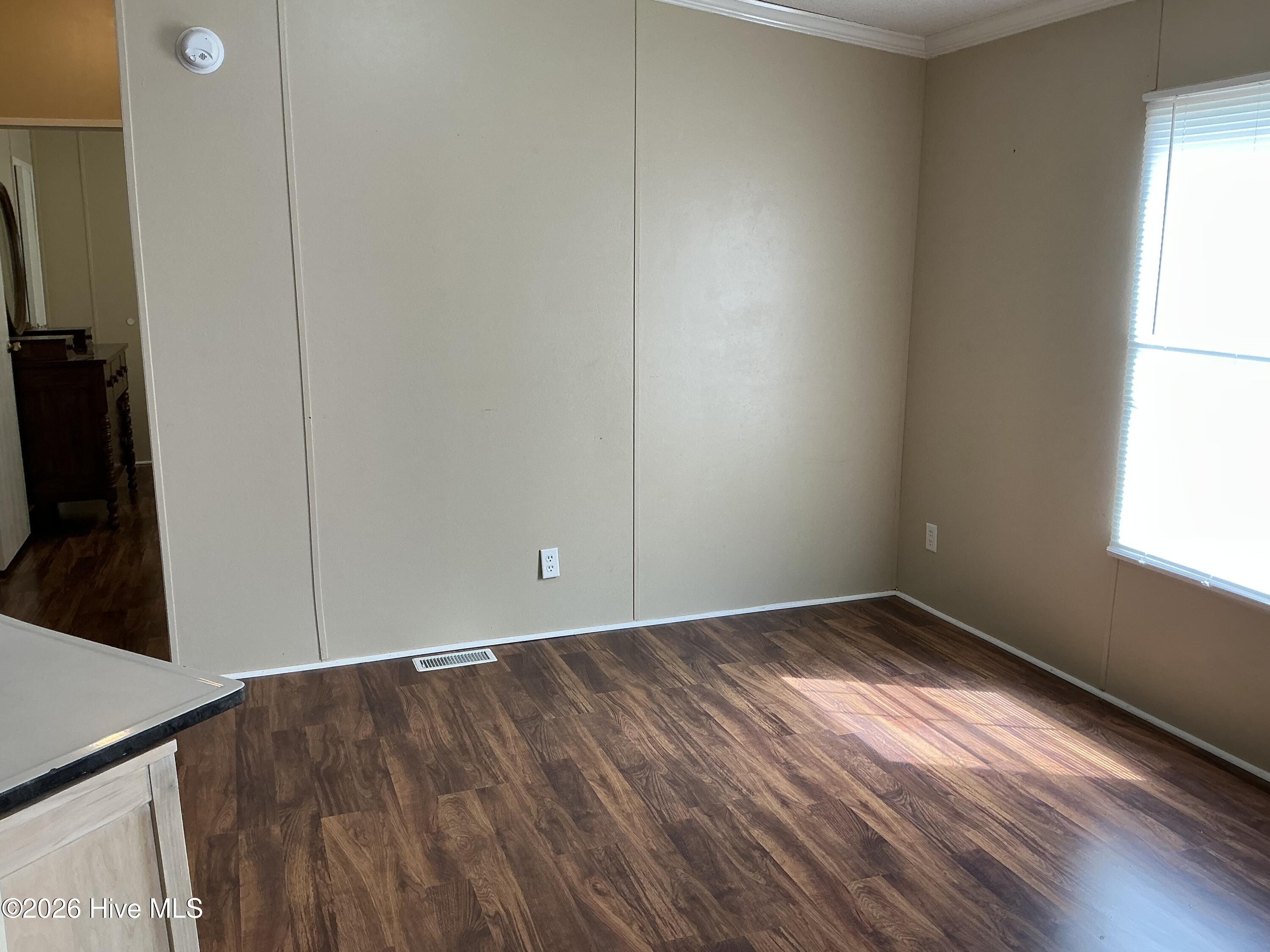 77 Maple Avenue Property Photo 9