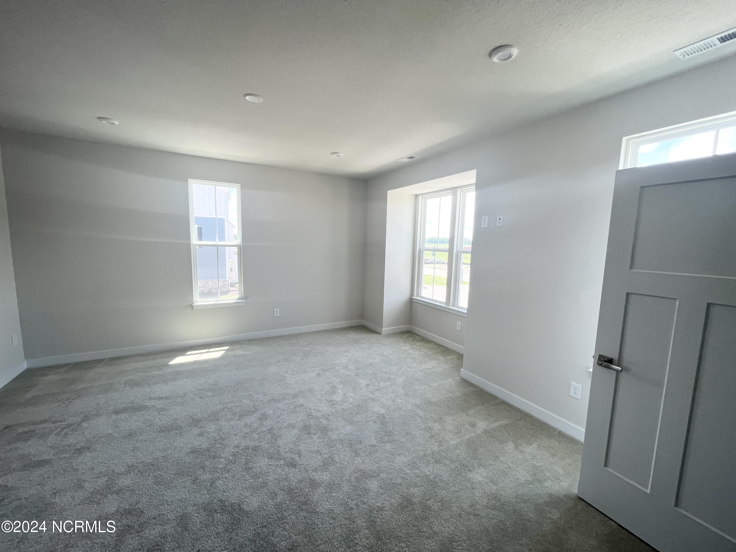 315 Fost Boulevard Property Photo 5