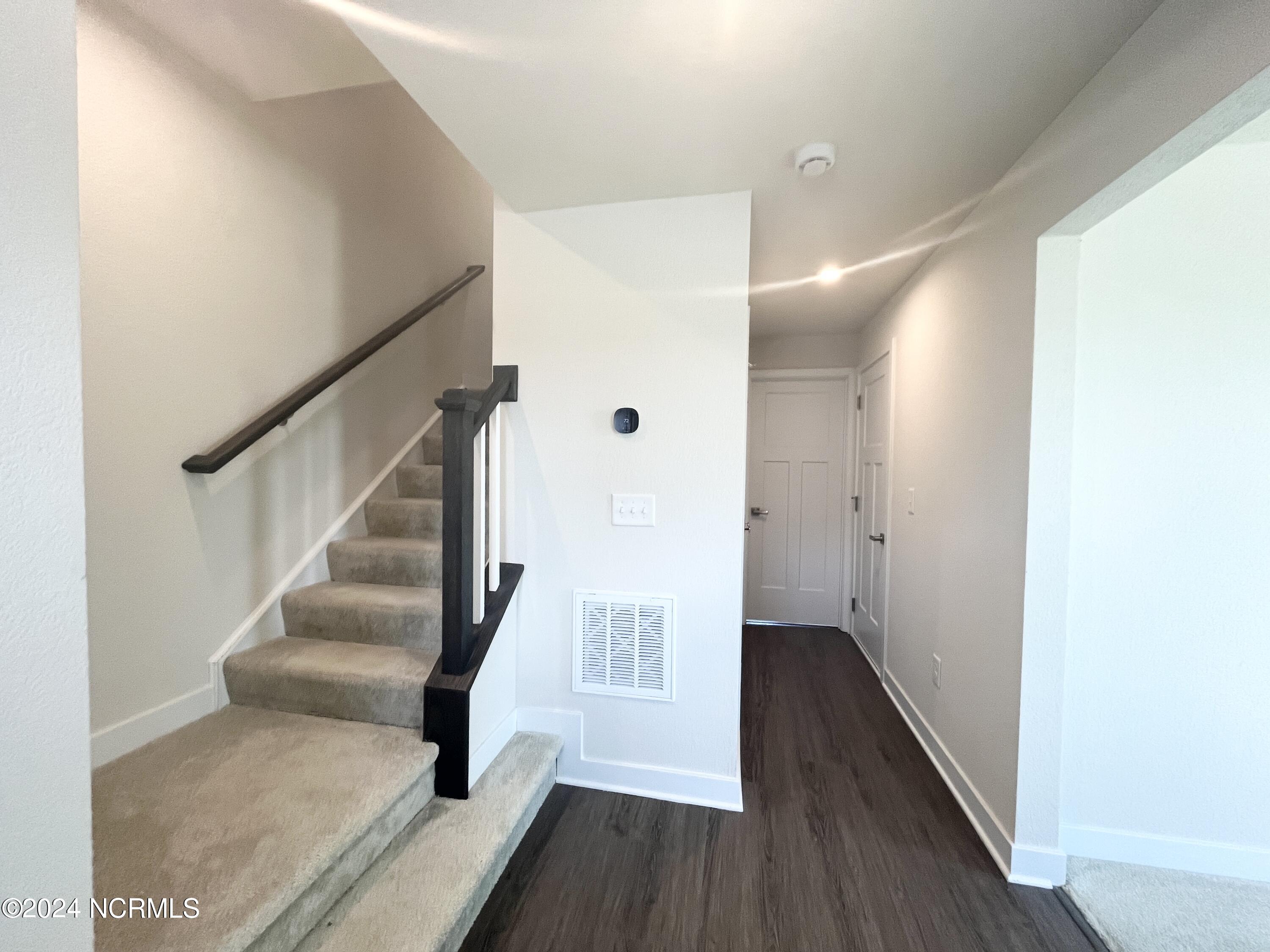 315 Fost Boulevard Property Photo 8