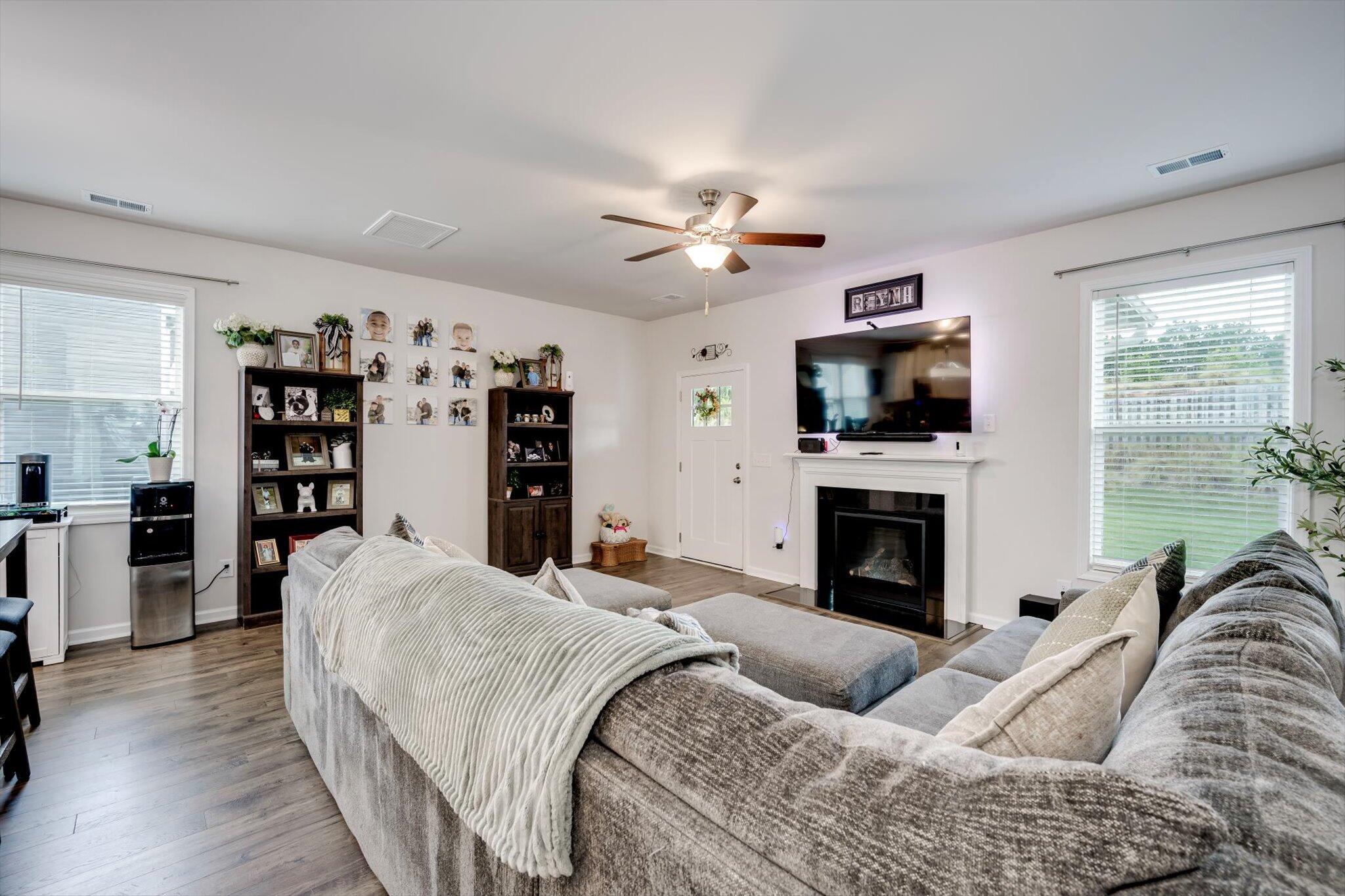 6383 Whirlaway Road Property Photo 9