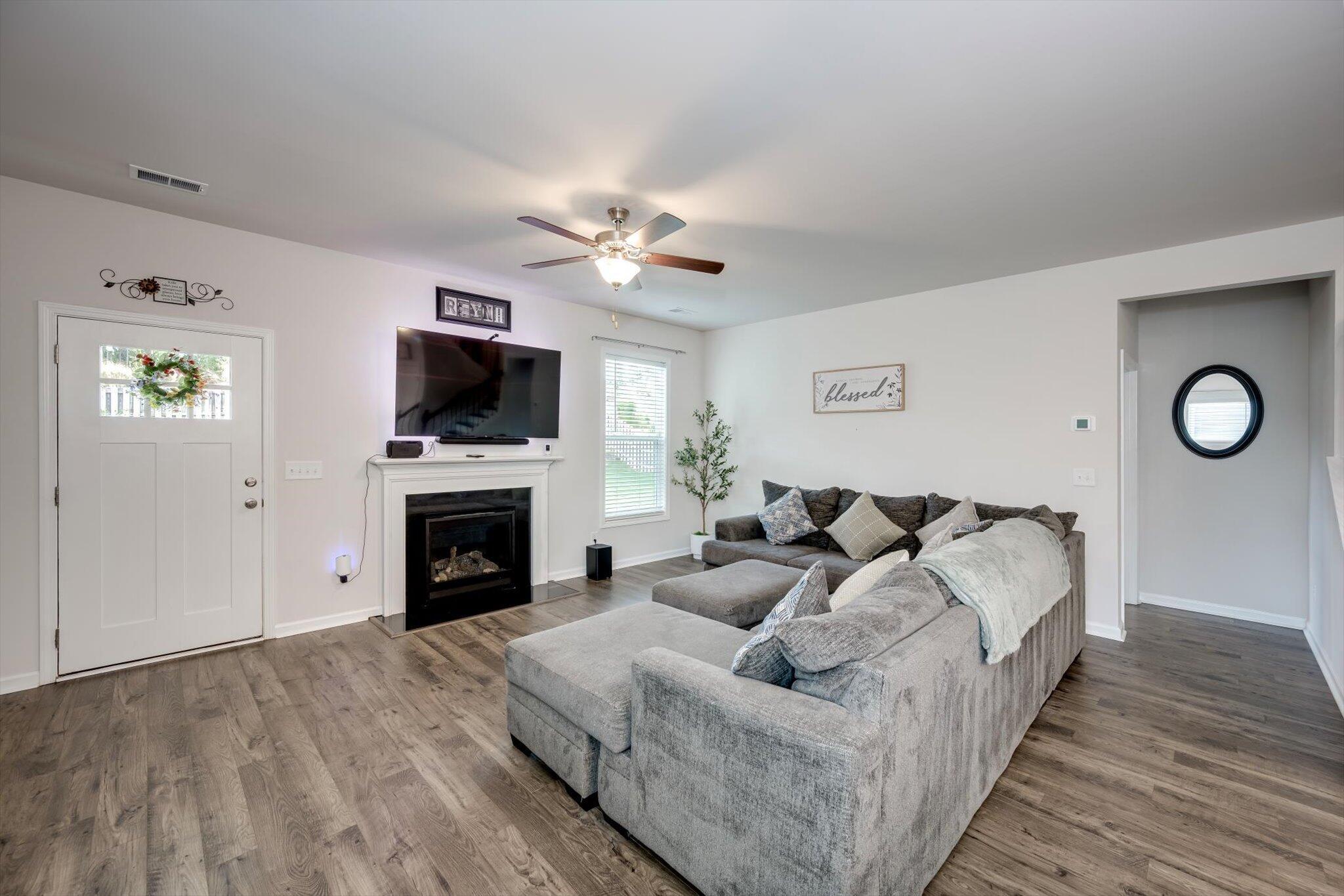 6383 Whirlaway Road Property Photo 10