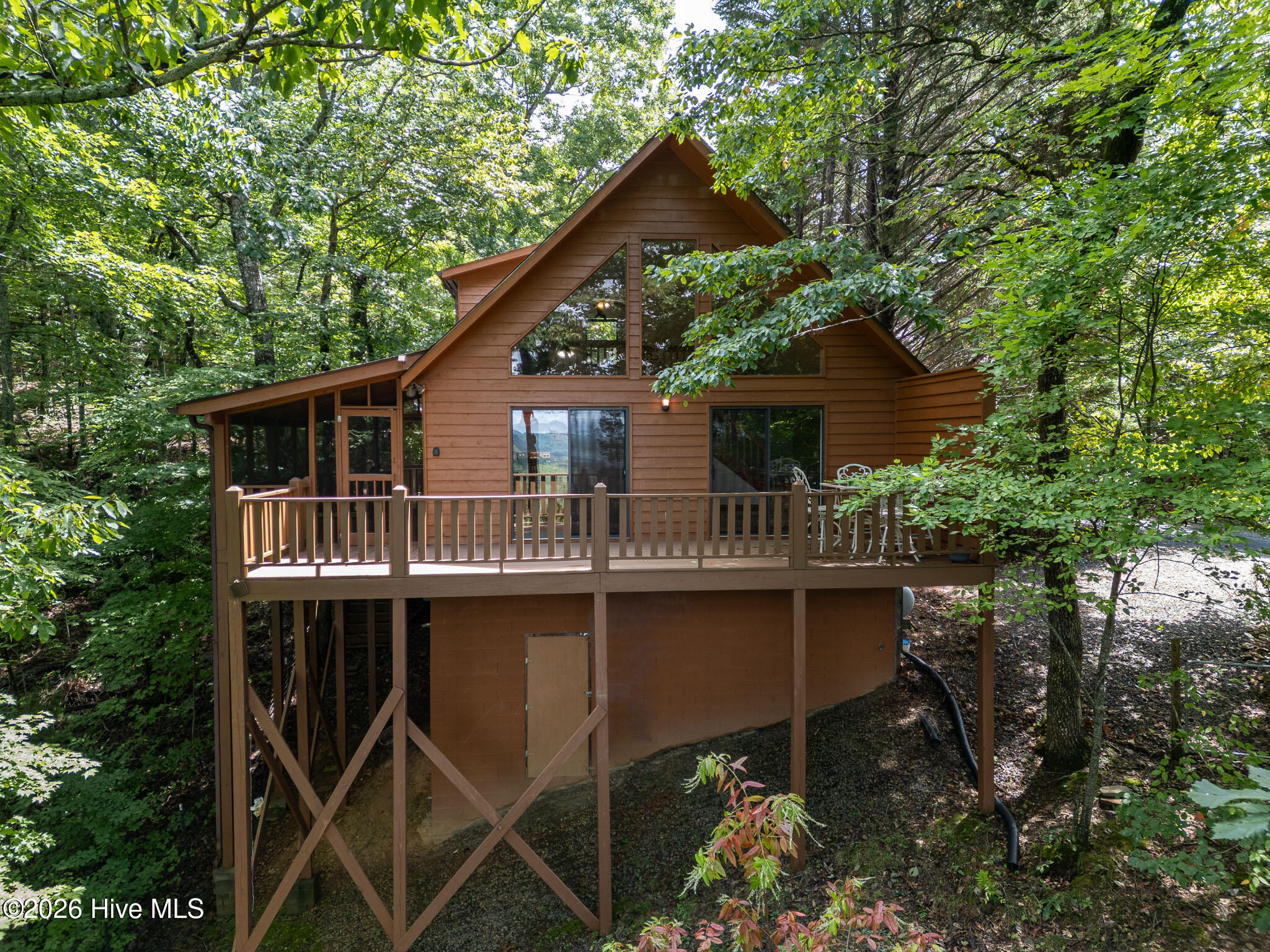 425 Boyd Ridge Drive Property Photo 1