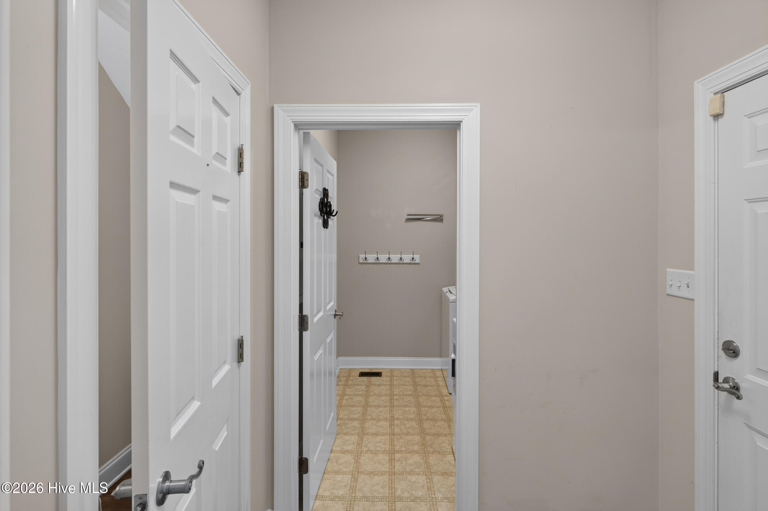 3525 Greenway Drive Property Photo 29