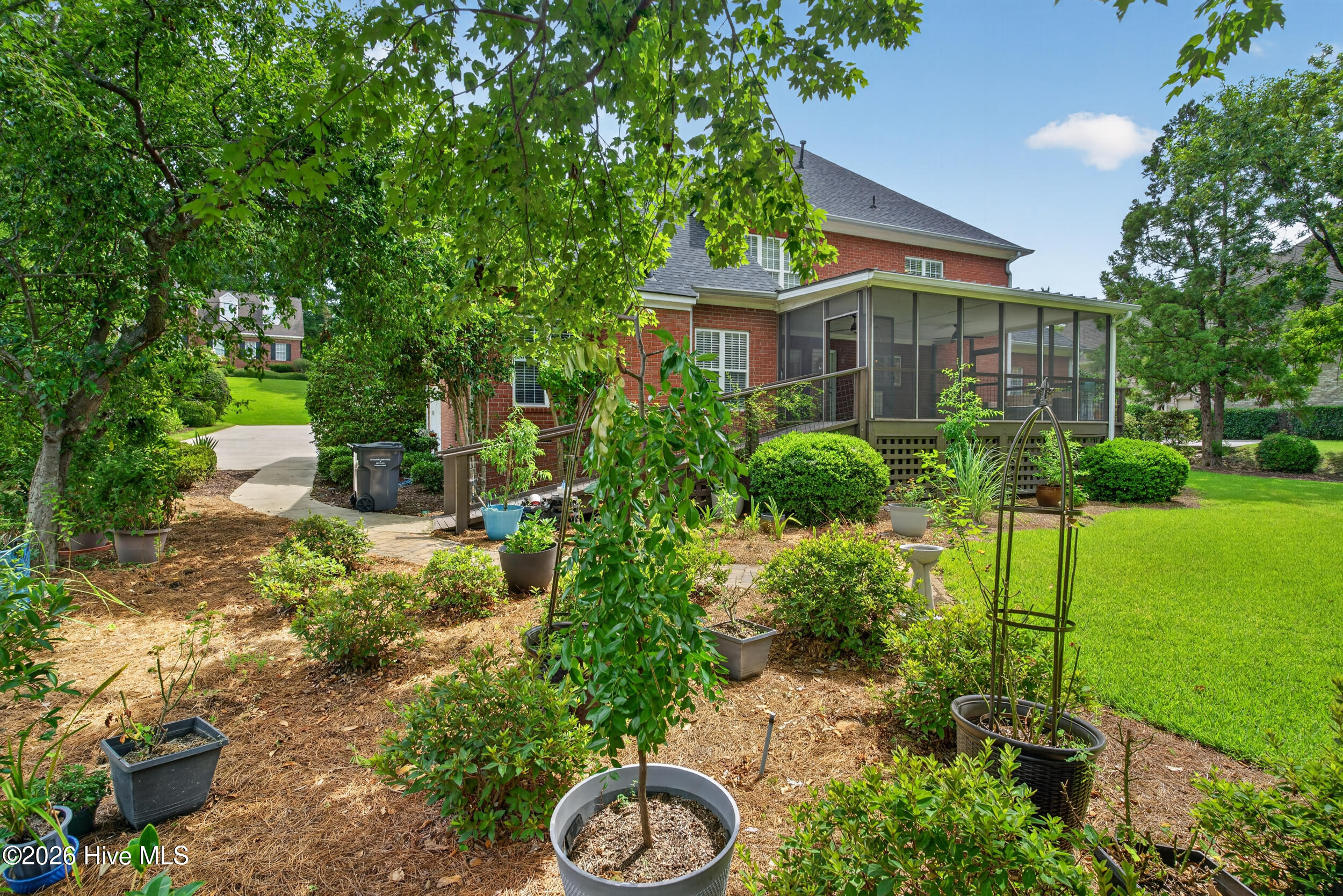 3525 Greenway Drive Property Photo 59