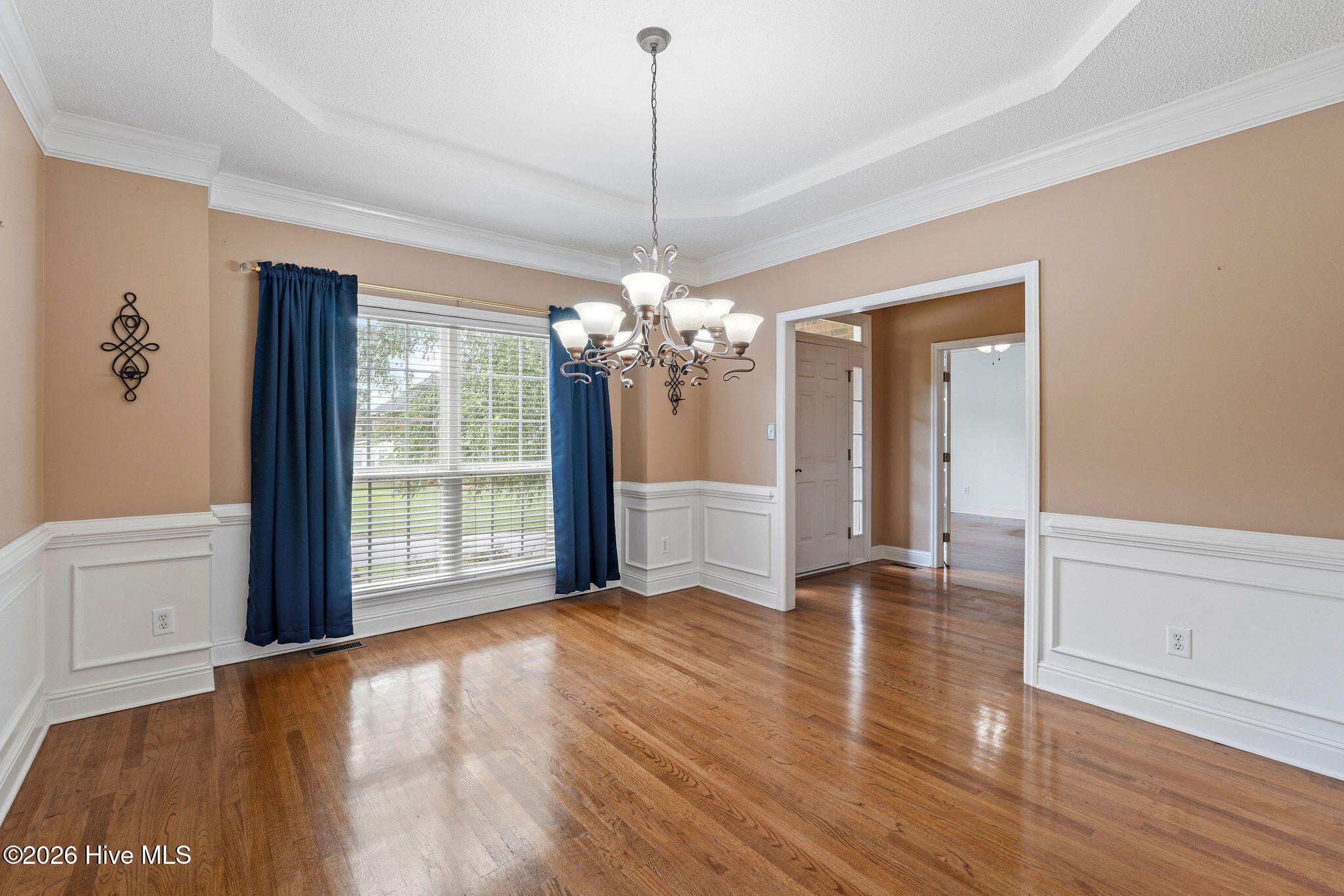 882 Windmill Lane Property Photo 4