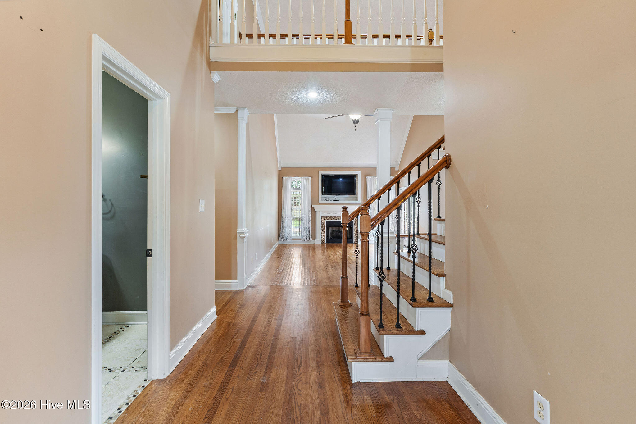 882 Windmill Lane Property Photo 8