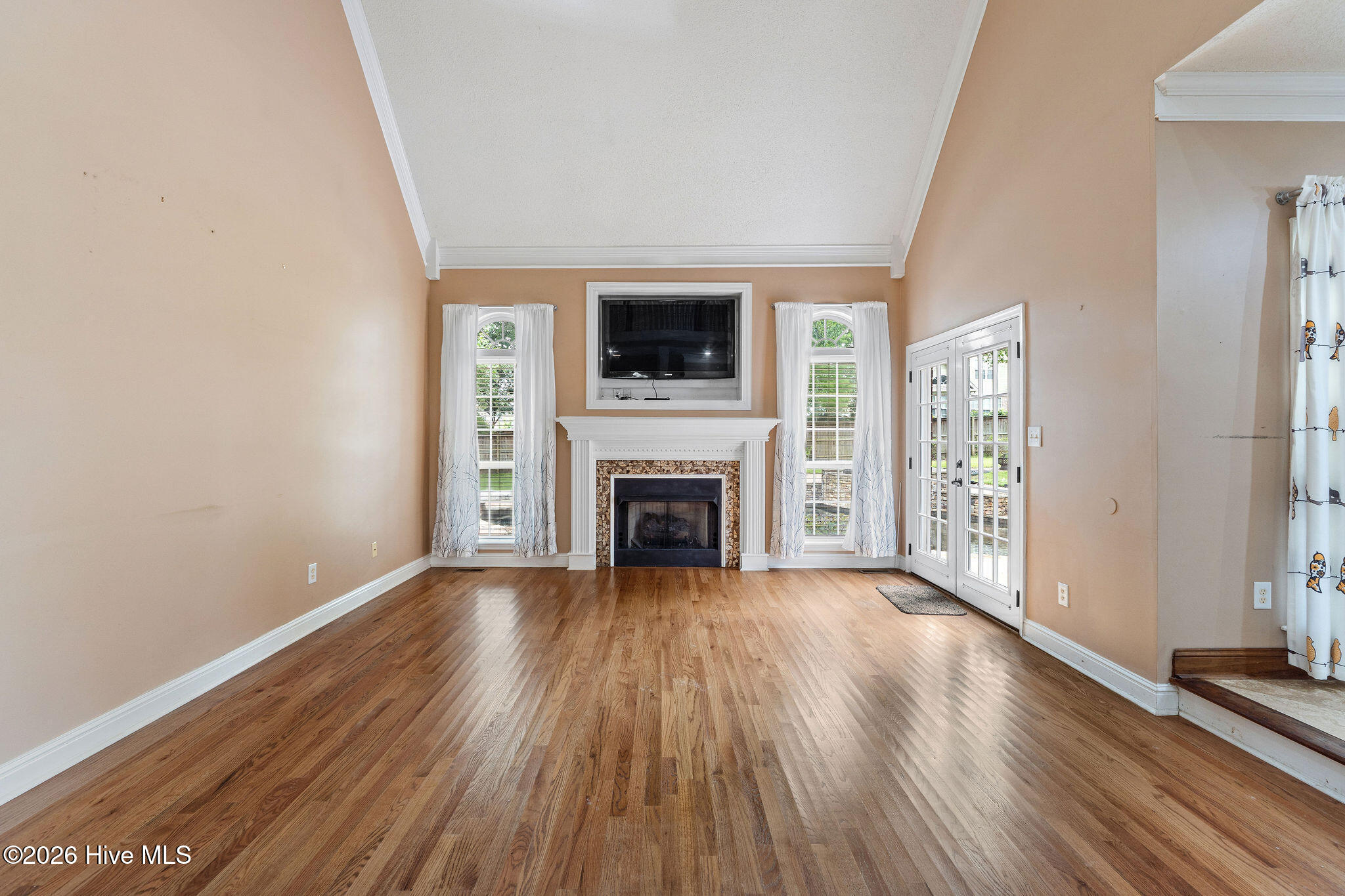 882 Windmill Lane Property Photo 11