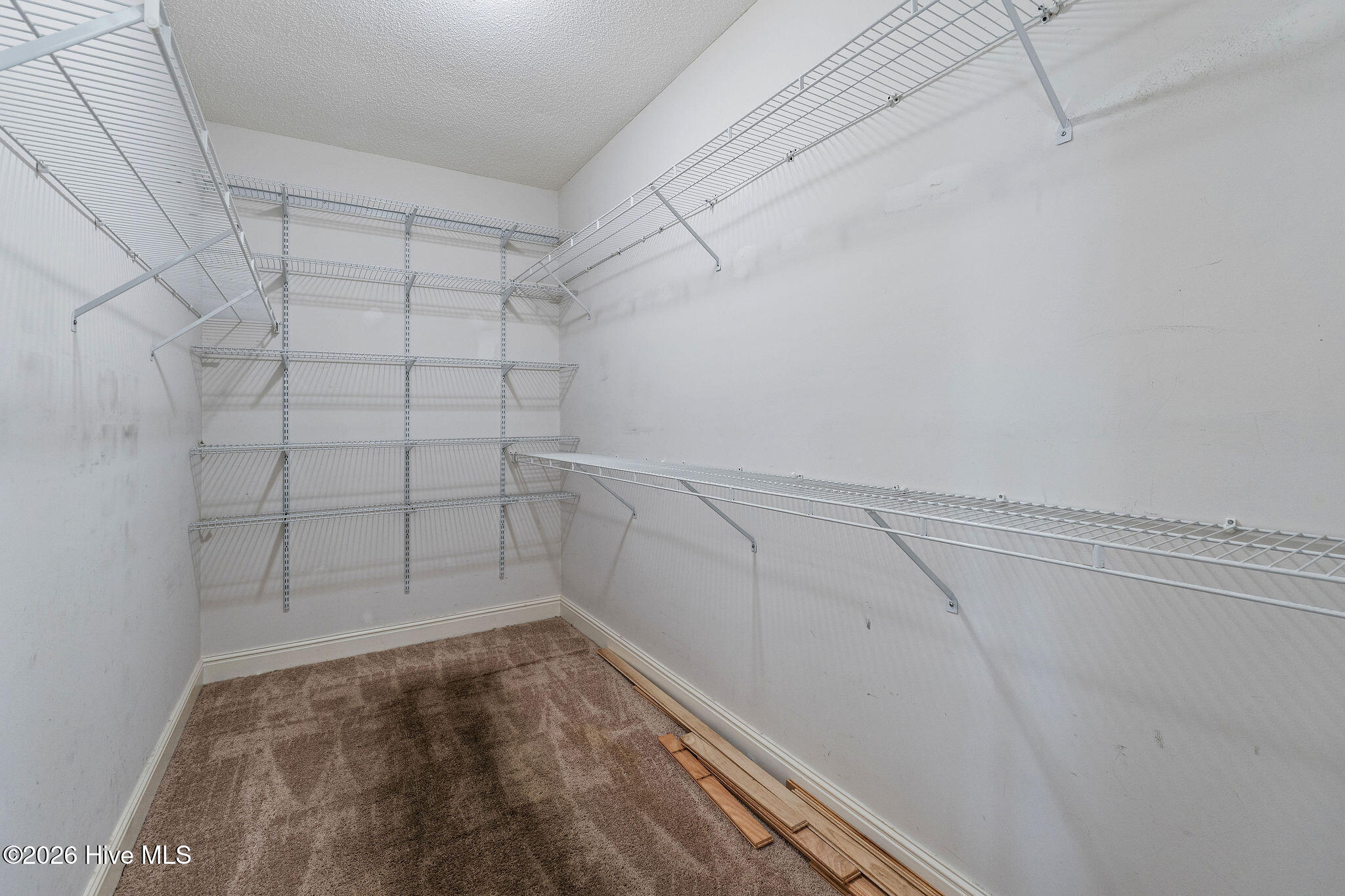 882 Windmill Lane Property Photo 25