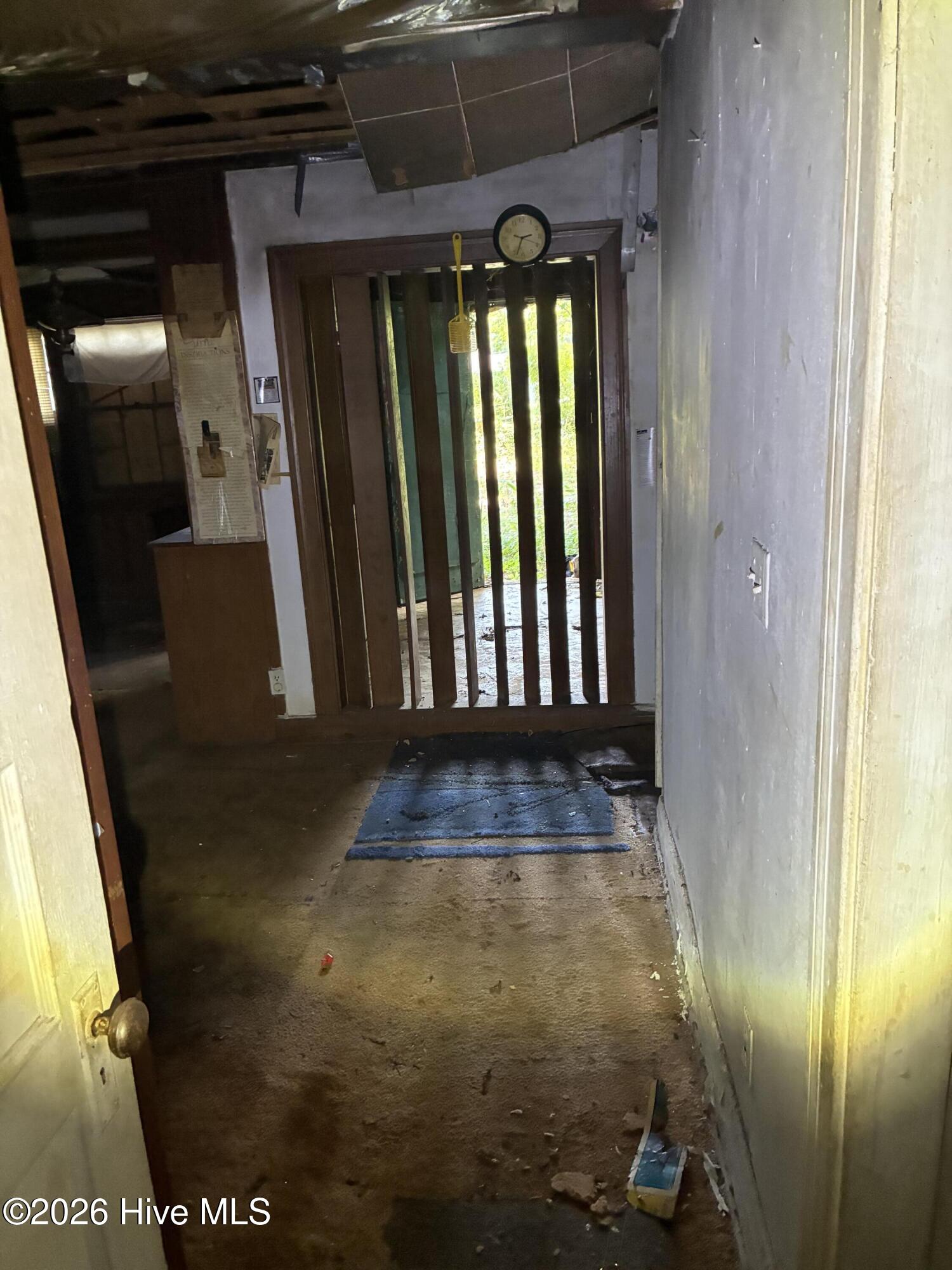 612 Green Street E Property Photo 10