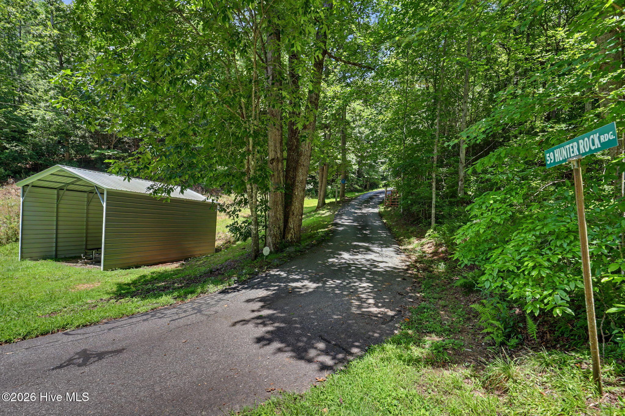 59 Hunter Rock Ridge Property Photo 14