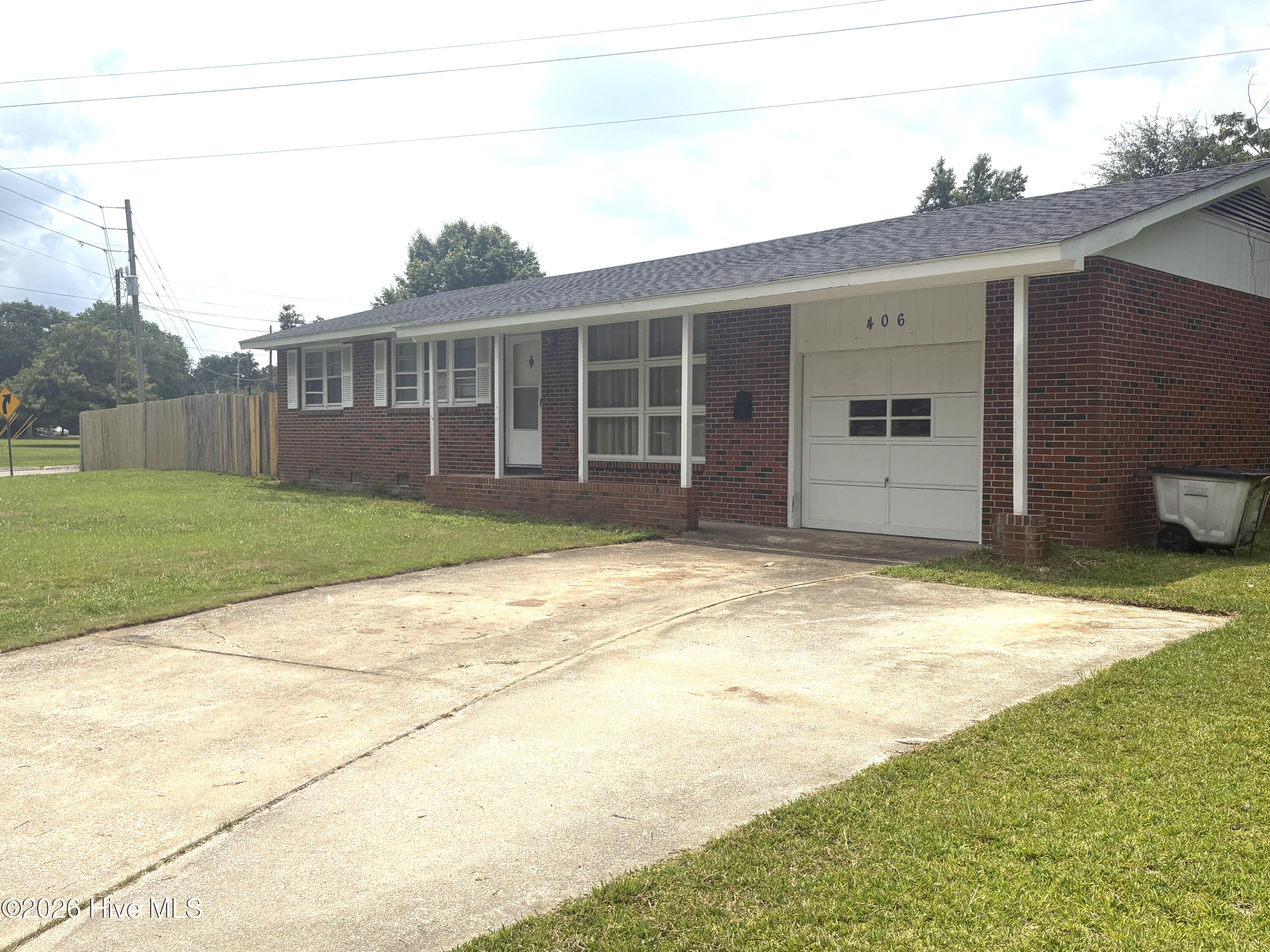 406 Forest Grove Avenue Property Photo 2