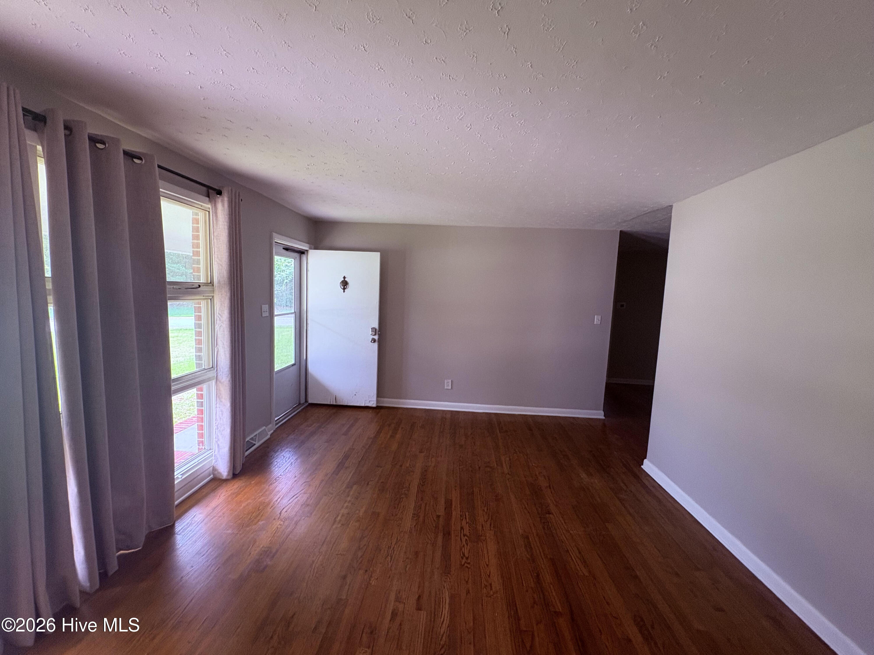 406 Forest Grove Avenue Property Photo 7