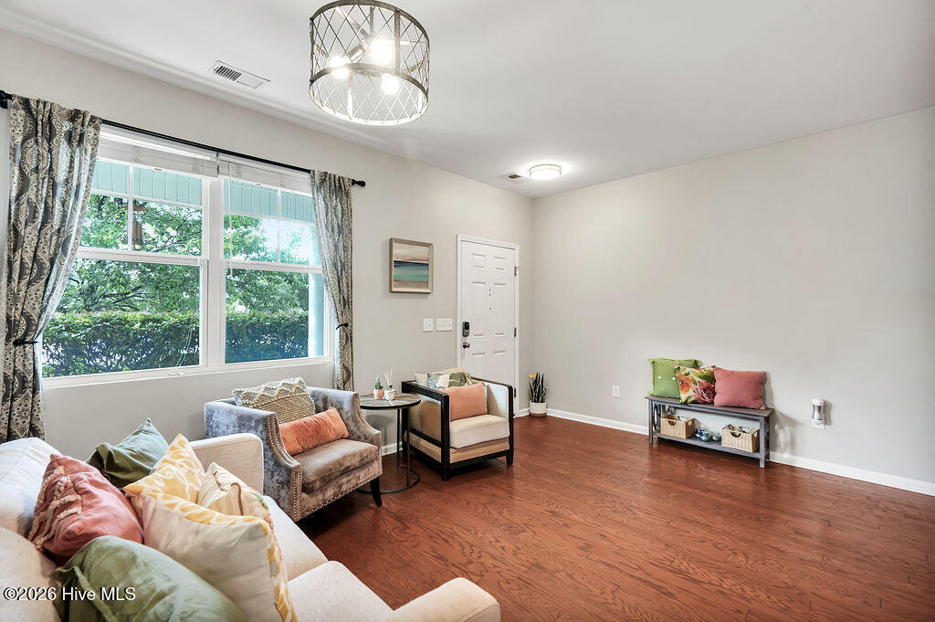 5010 Portside Drive Property Photo 4