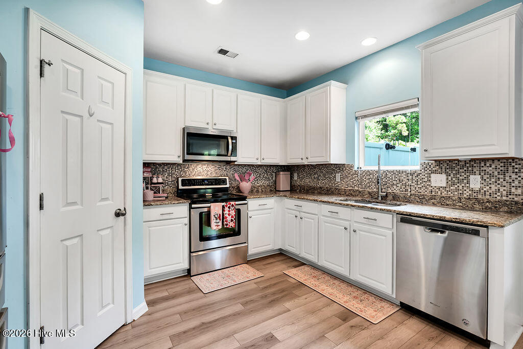 5010 Portside Drive Property Photo 12