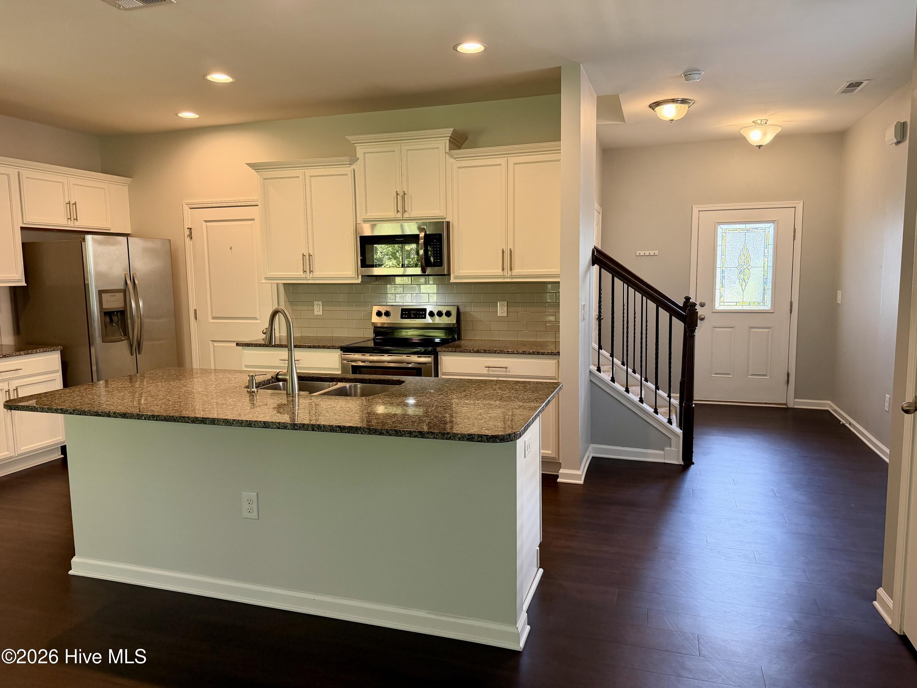 506 Golden Villas Drive Property Photo 6