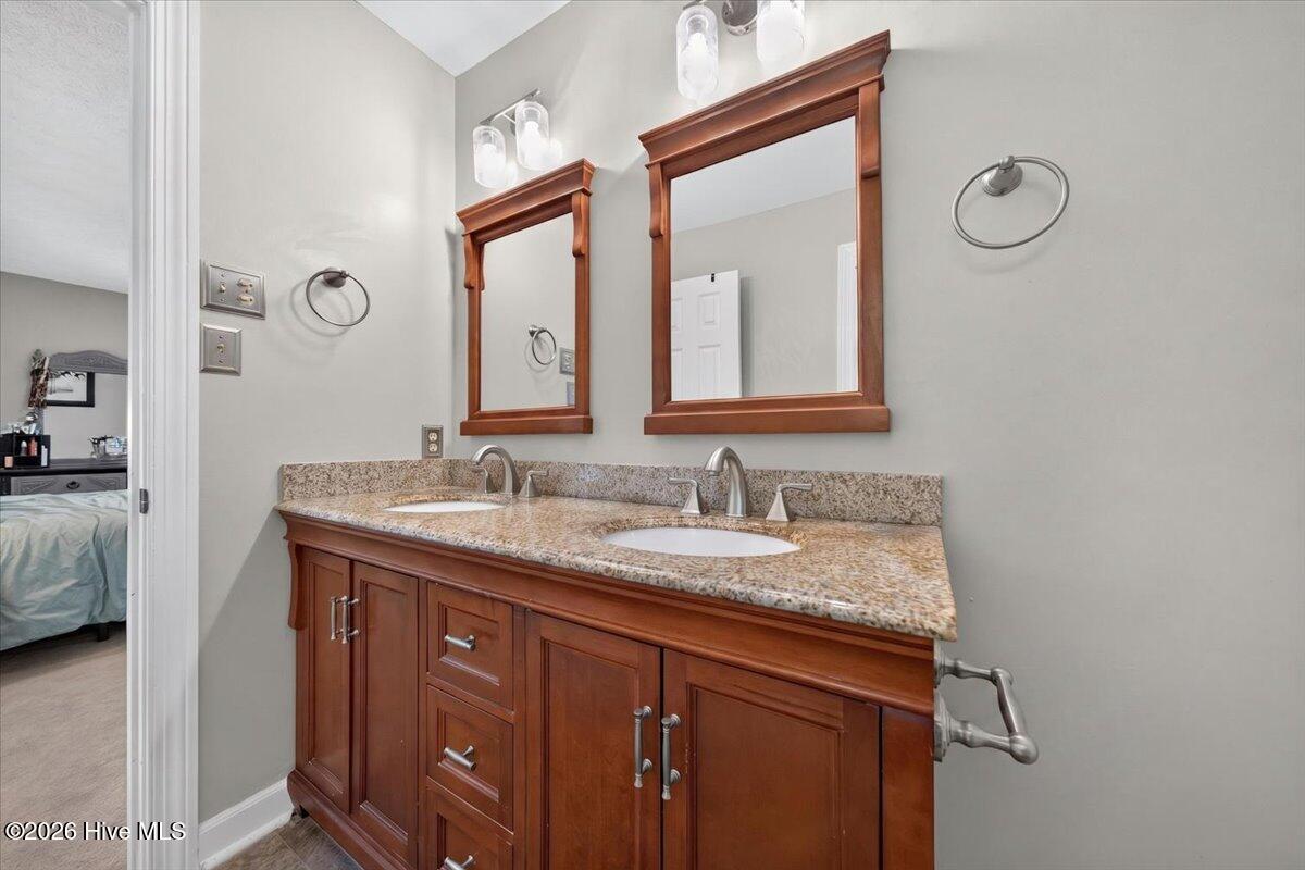 201 Ashby Lane Property Photo 12