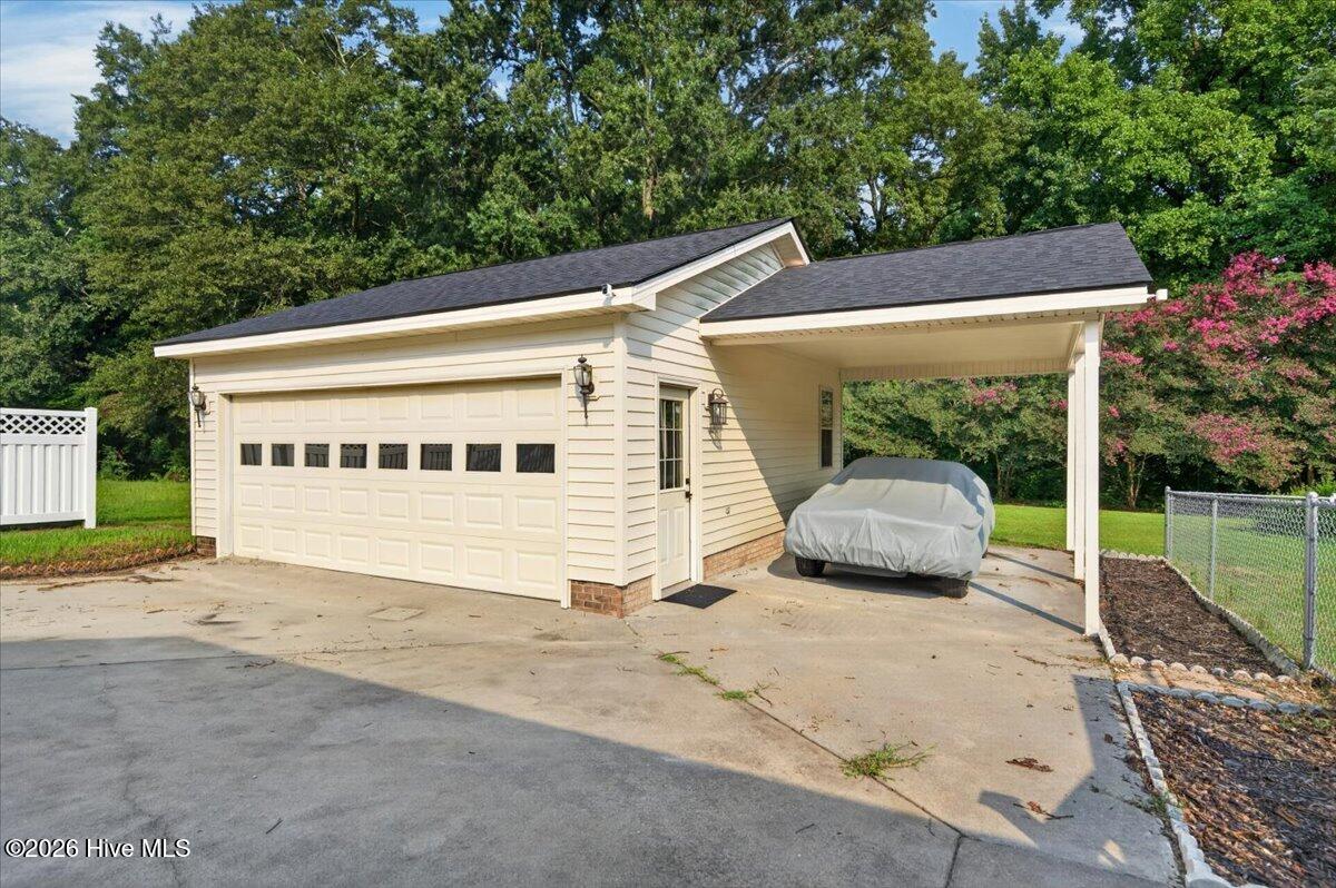 201 Ashby Lane Property Photo 17