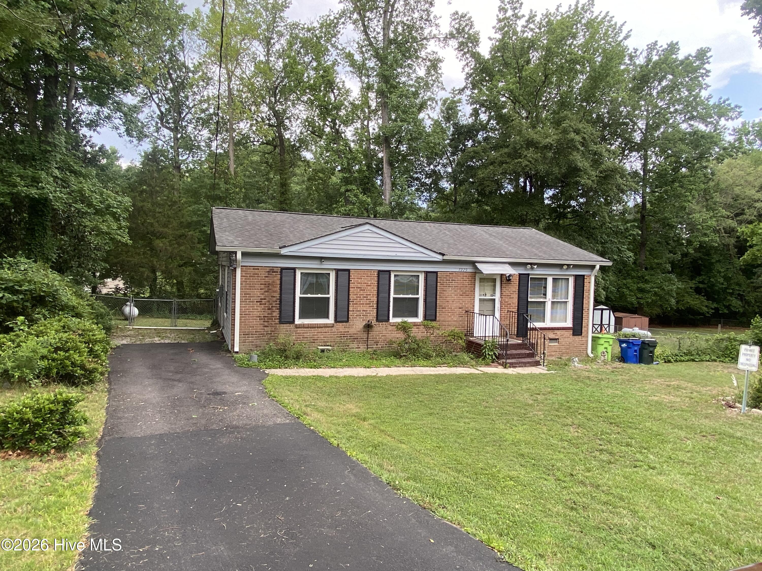 7229 Bentley Circle Property Photo 1