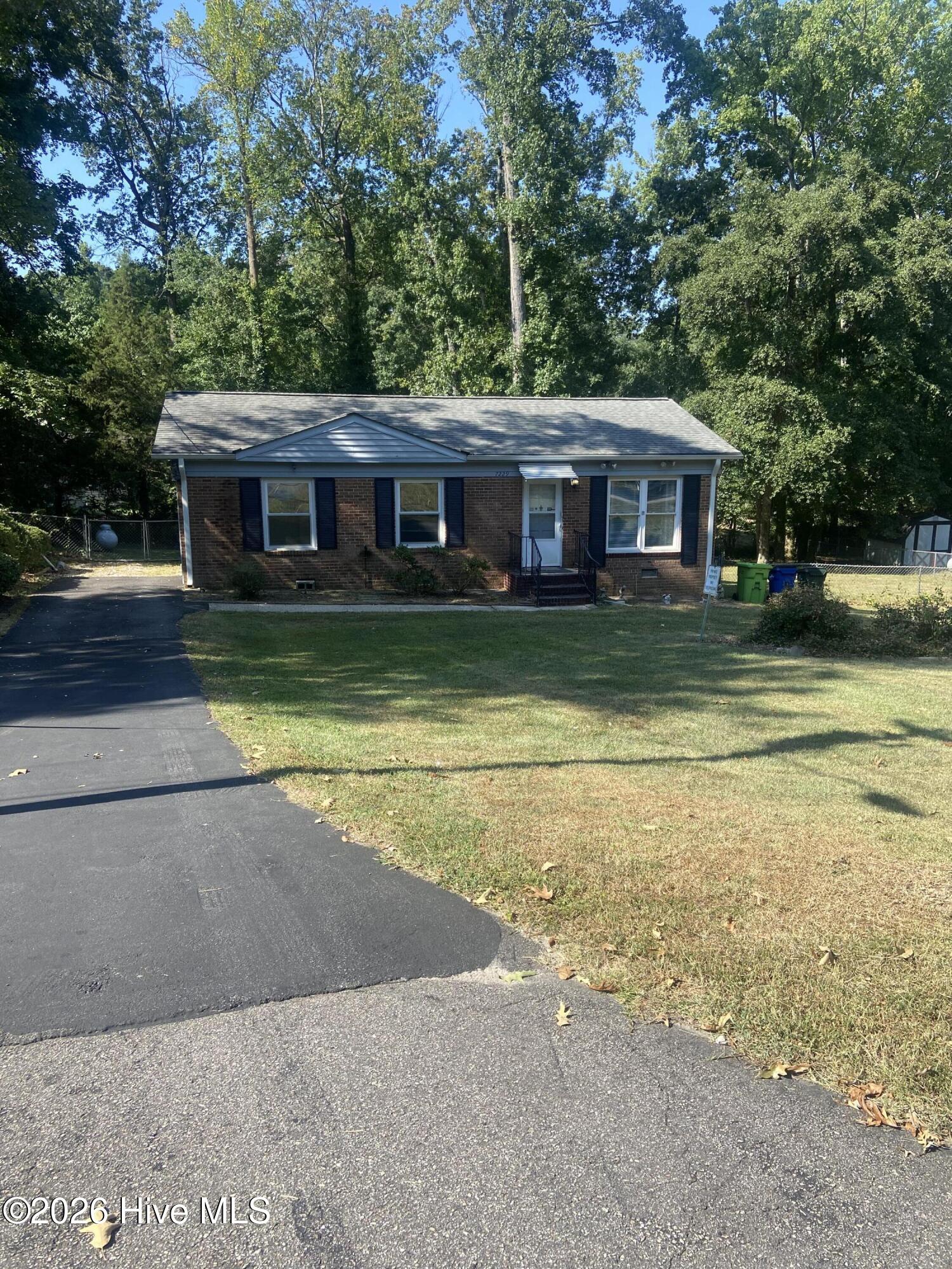 7229 Bentley Circle Property Photo 2