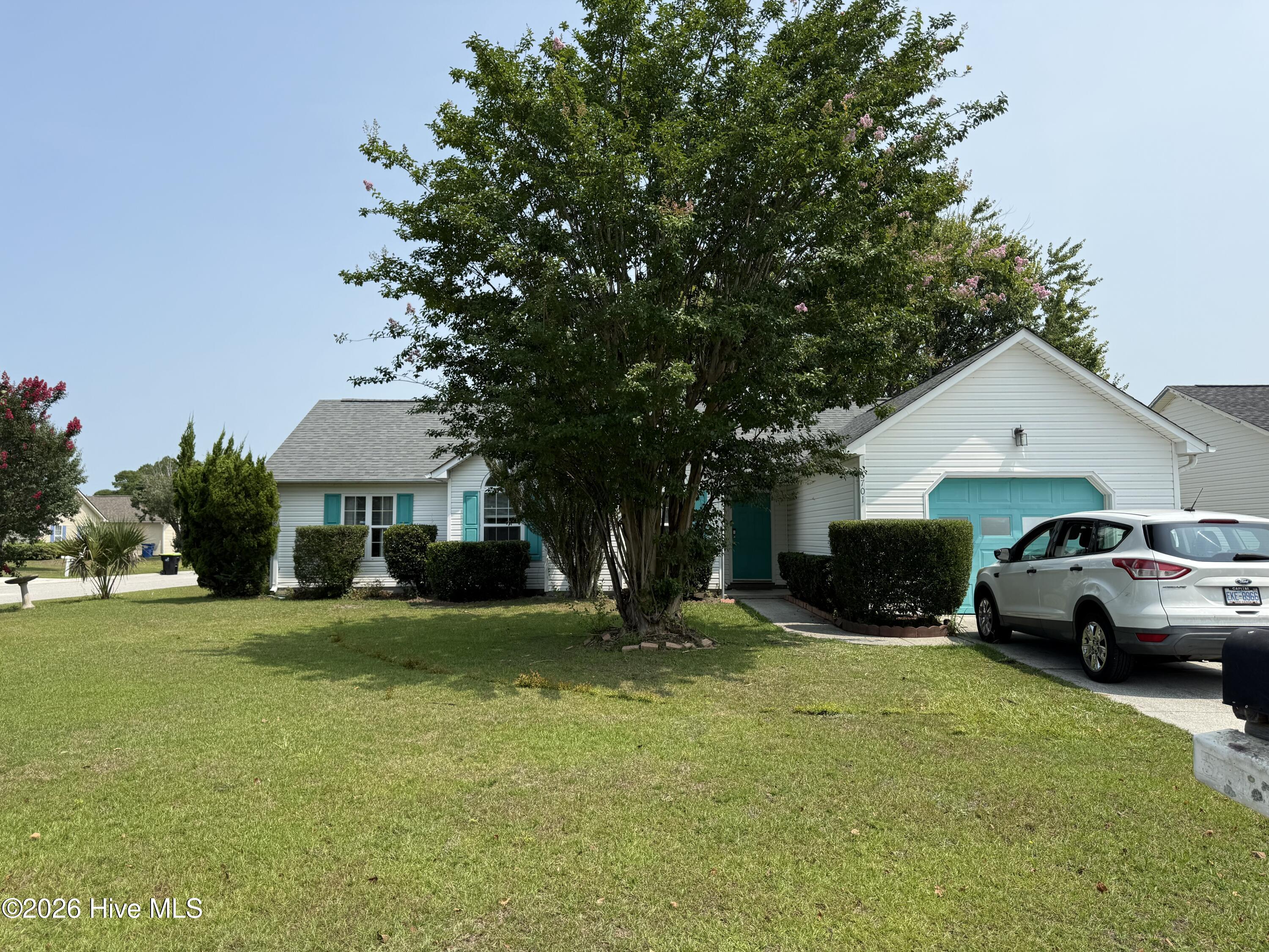 6701 Newbury Way Property Photo 3