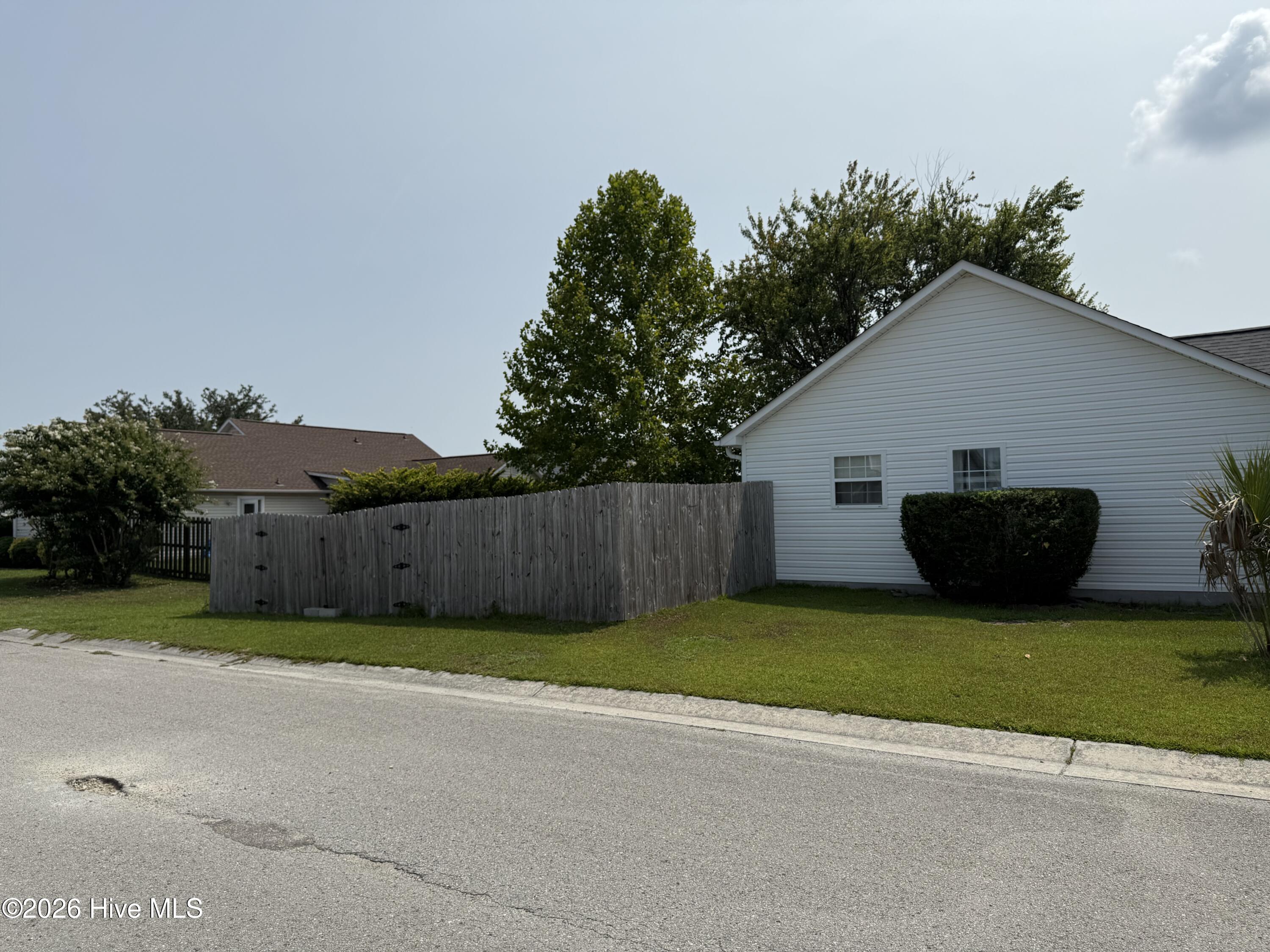 6701 Newbury Way Property Photo 6