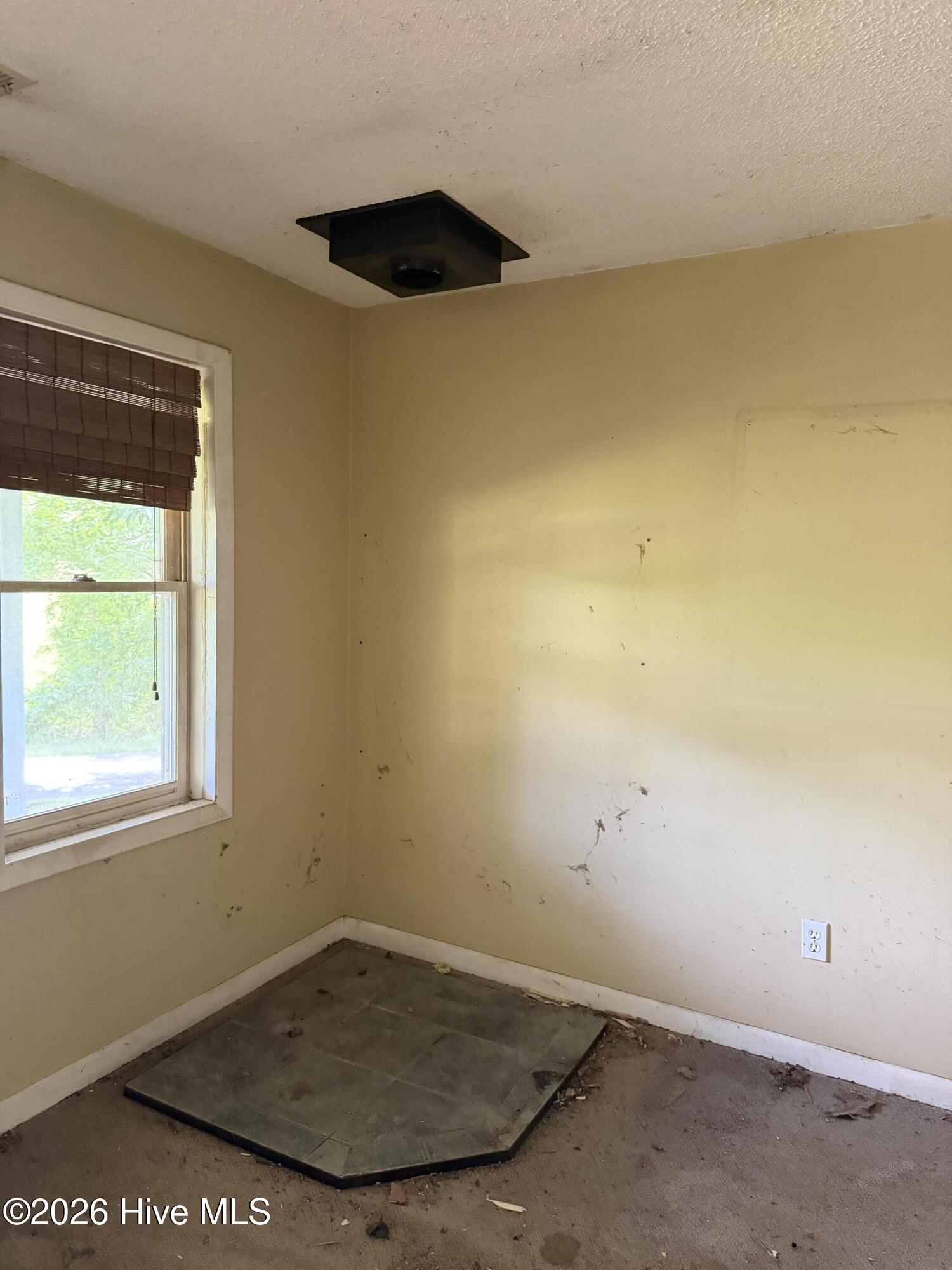 1634 Crisp Road Property Photo 6