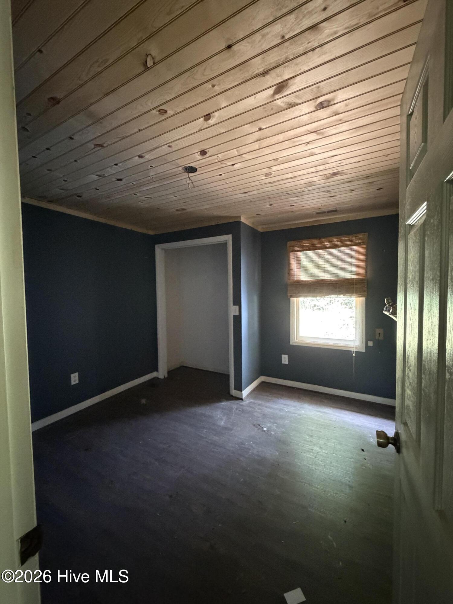 1634 Crisp Road Property Photo 9